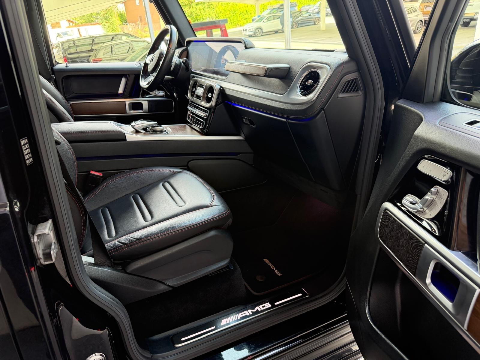 MERCEDES-BENZ G 350 d AMG Line 9G-Tronic-image-12