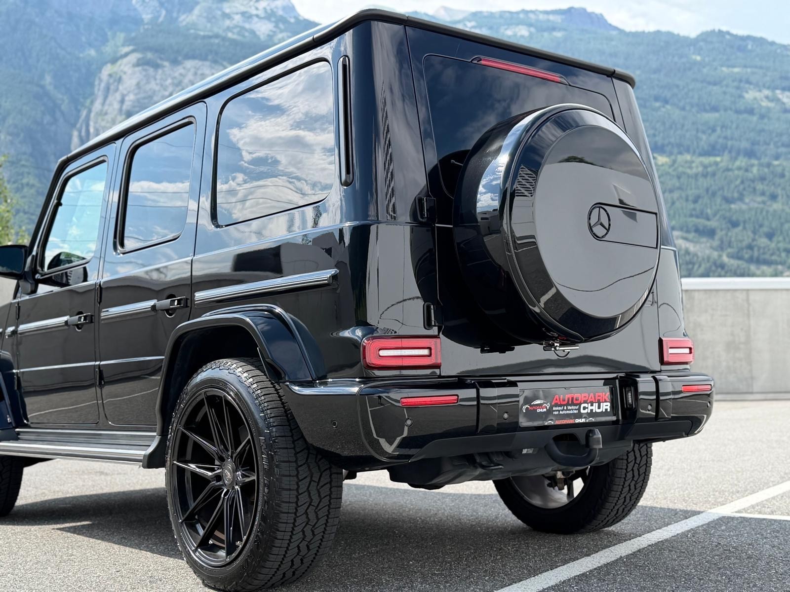 MERCEDES-BENZ G 350 d AMG Line 9G-Tronic-image-9