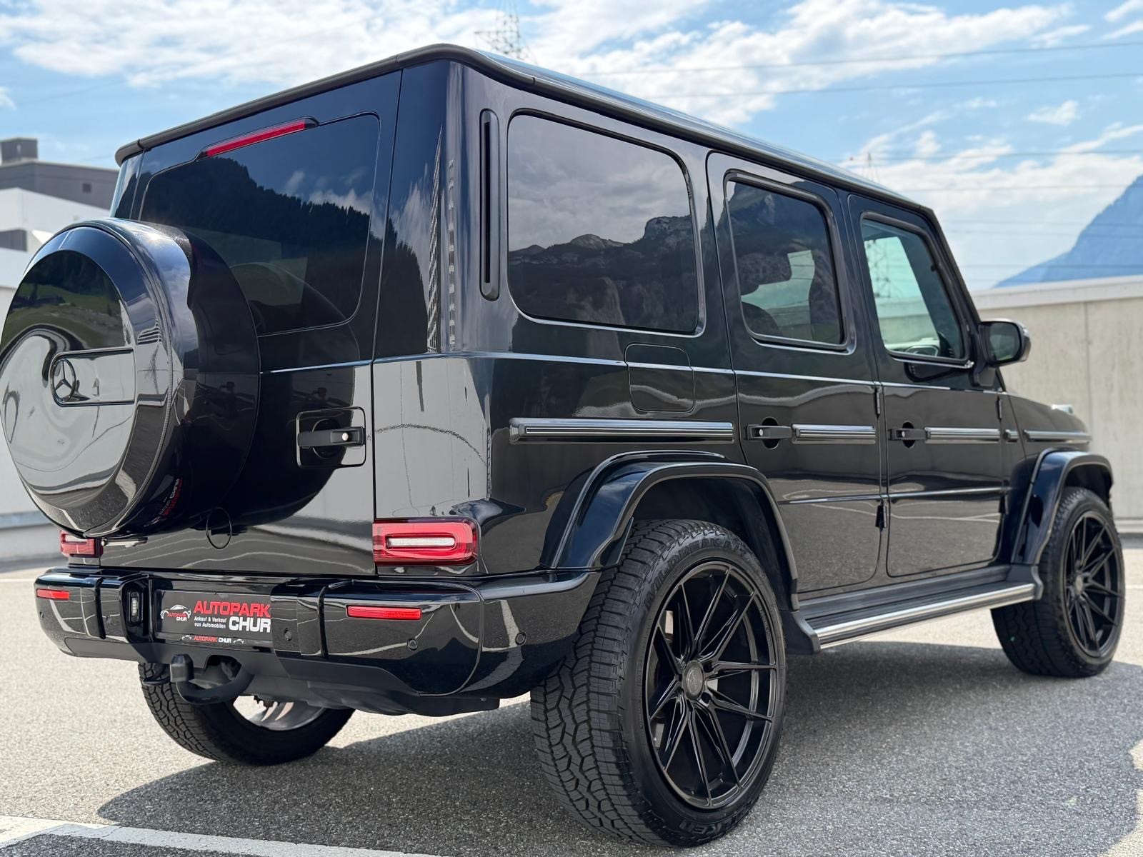 MERCEDES-BENZ G 350 d AMG Line 9G-Tronic-image-7