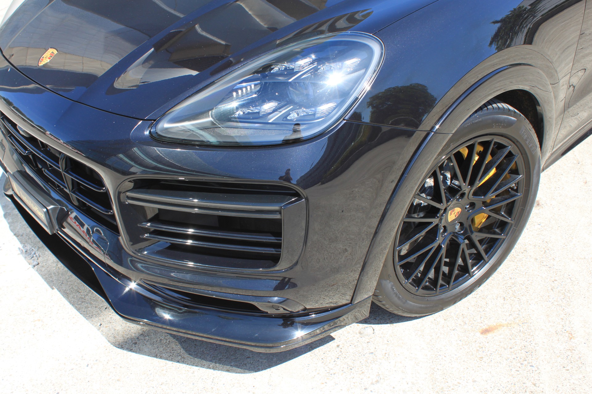 PORSCHE Cayenne Turbo Coupé S E-Hybrid-image-8