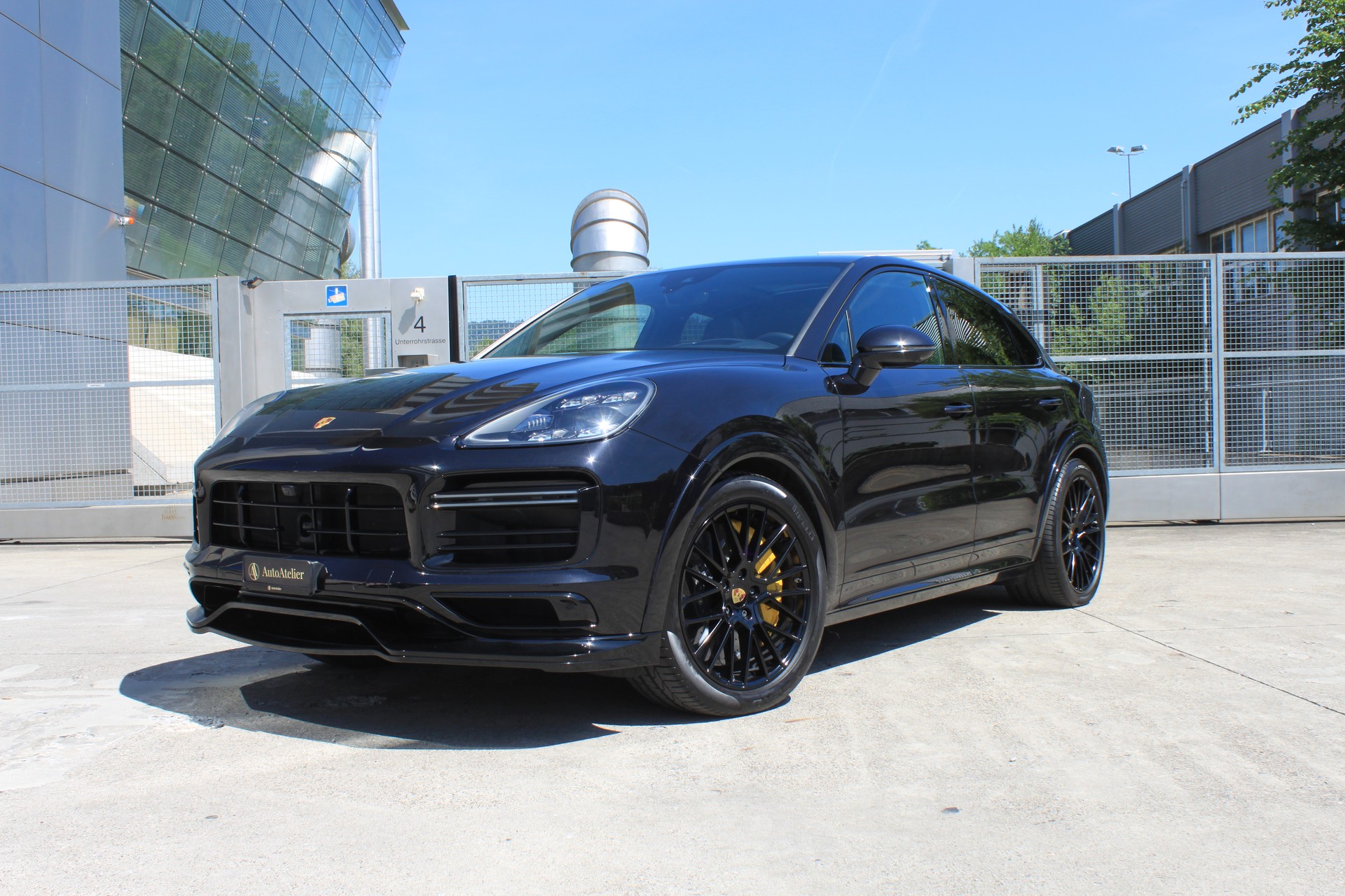 PORSCHE Cayenne Turbo Coupé S E-Hybrid-image-7