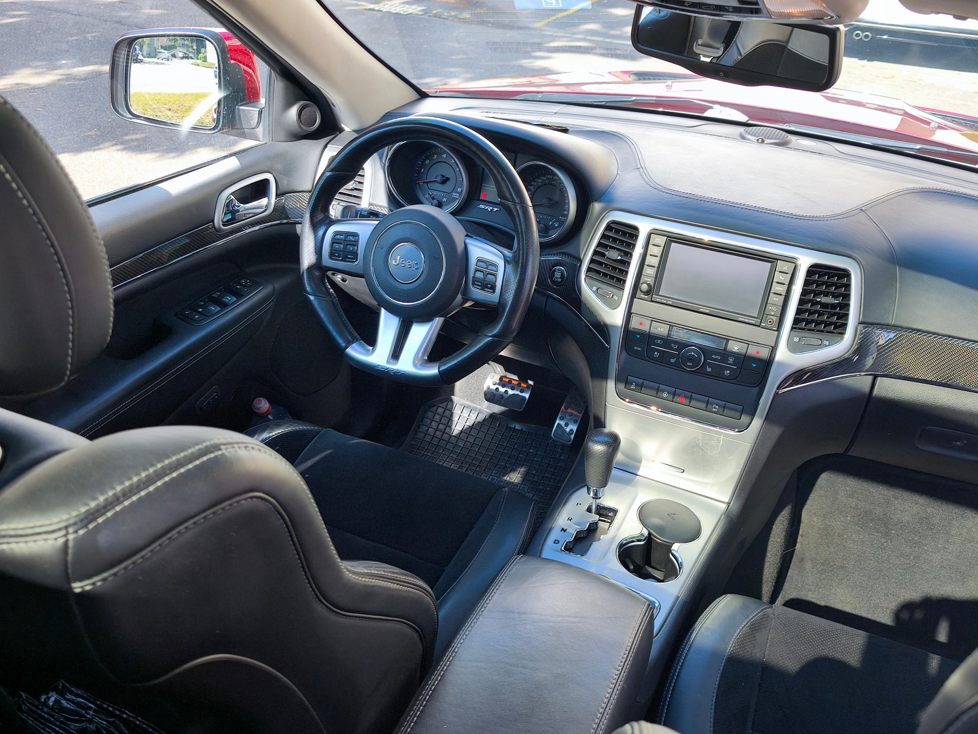 JEEP 6.4 V8 HEMI SRT8-image-4