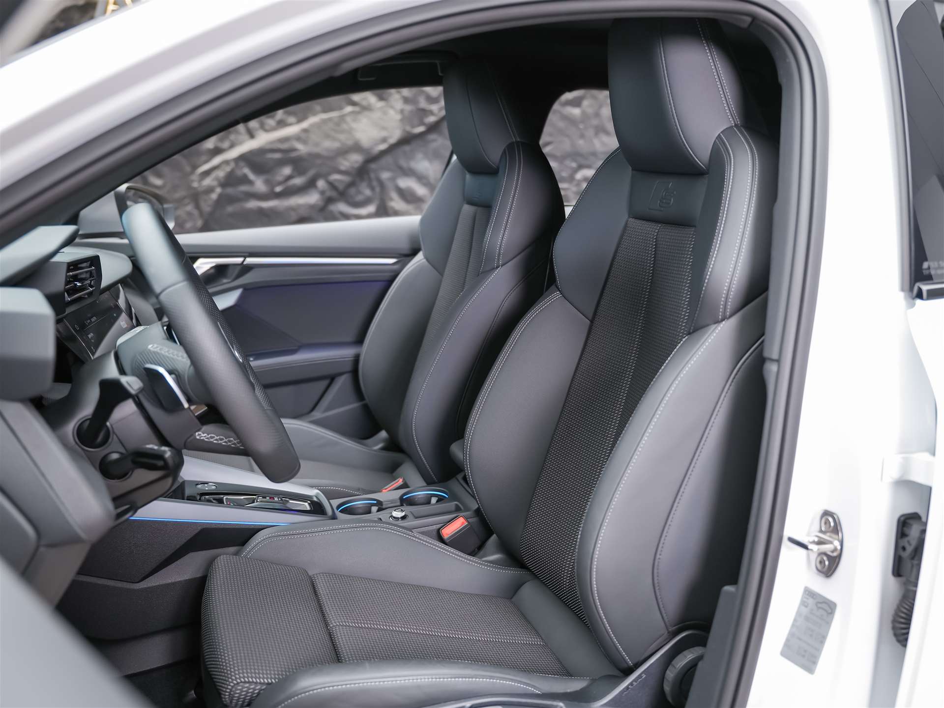 AUDI S3 Sportback TFSI quattro S-tronic *Werksgarantie*Abstandsregler*Parkassistent*-image-8