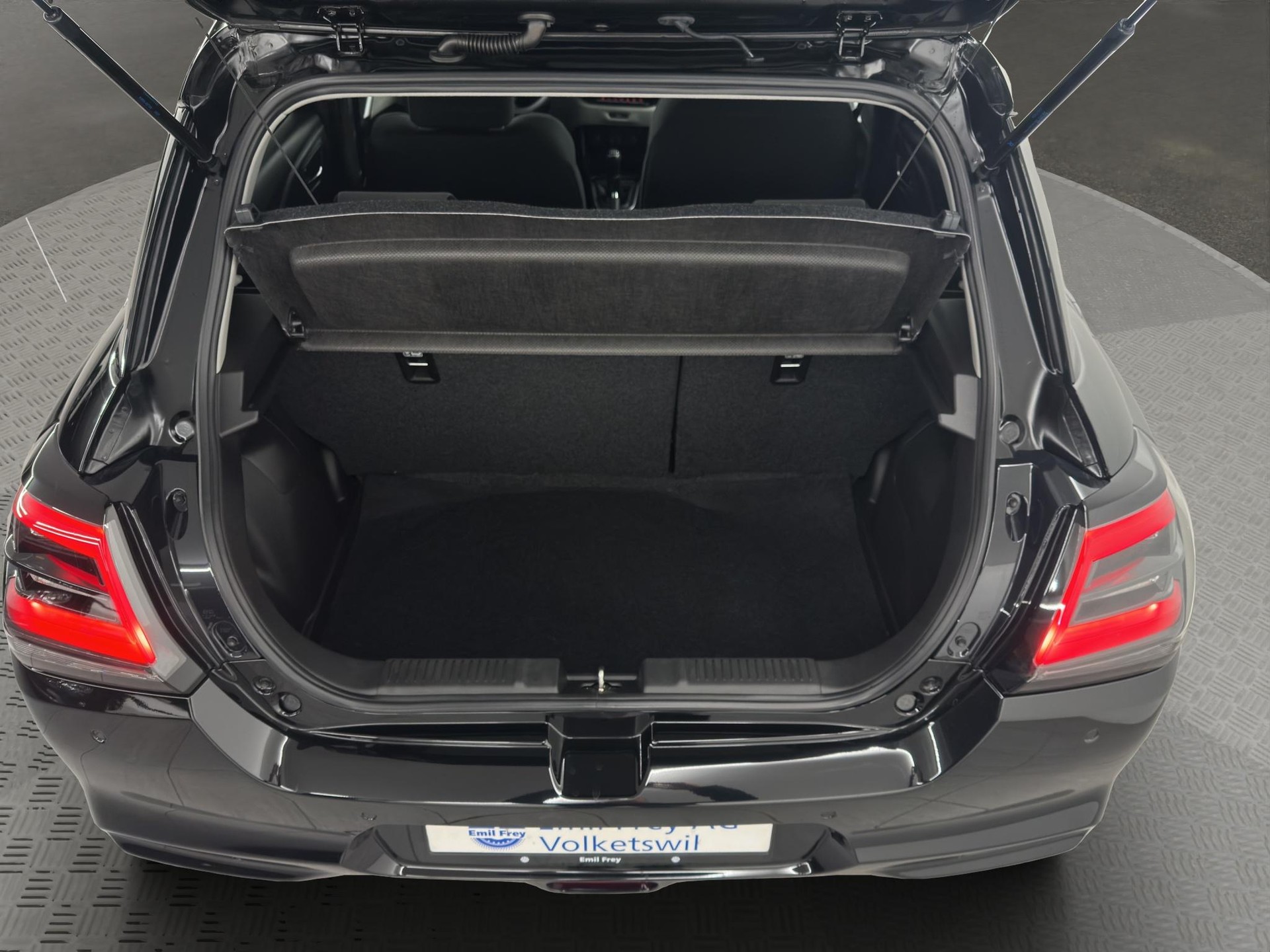SUZUKI Swift 1.2 Compact Top Hybrid 4x4-image-4