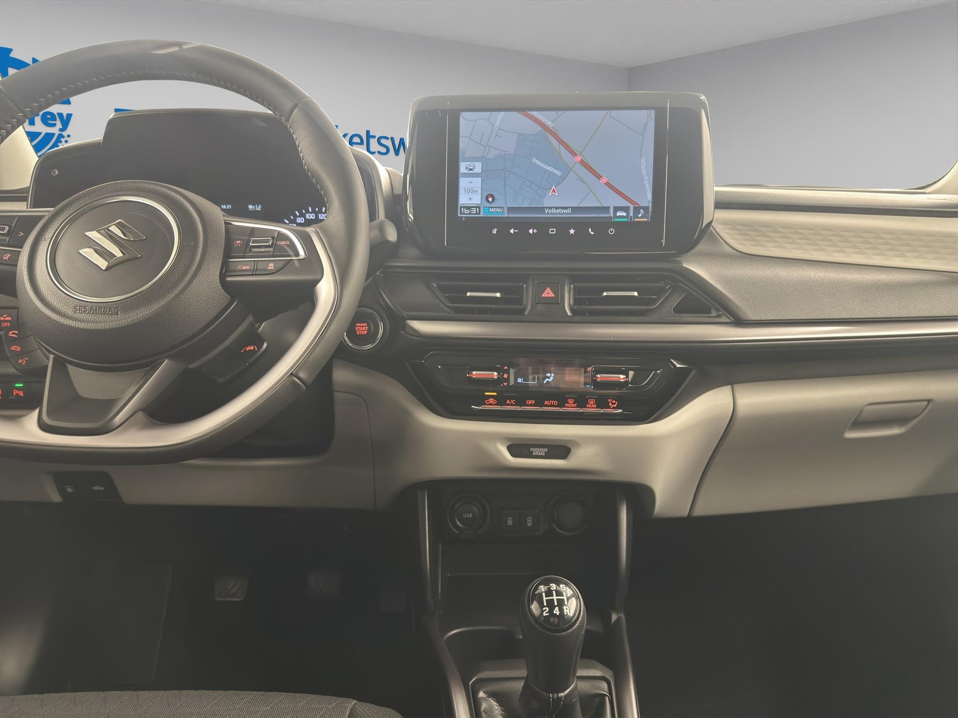 SUZUKI Swift 1.2 Compact Top Hybrid 4x4-image-8