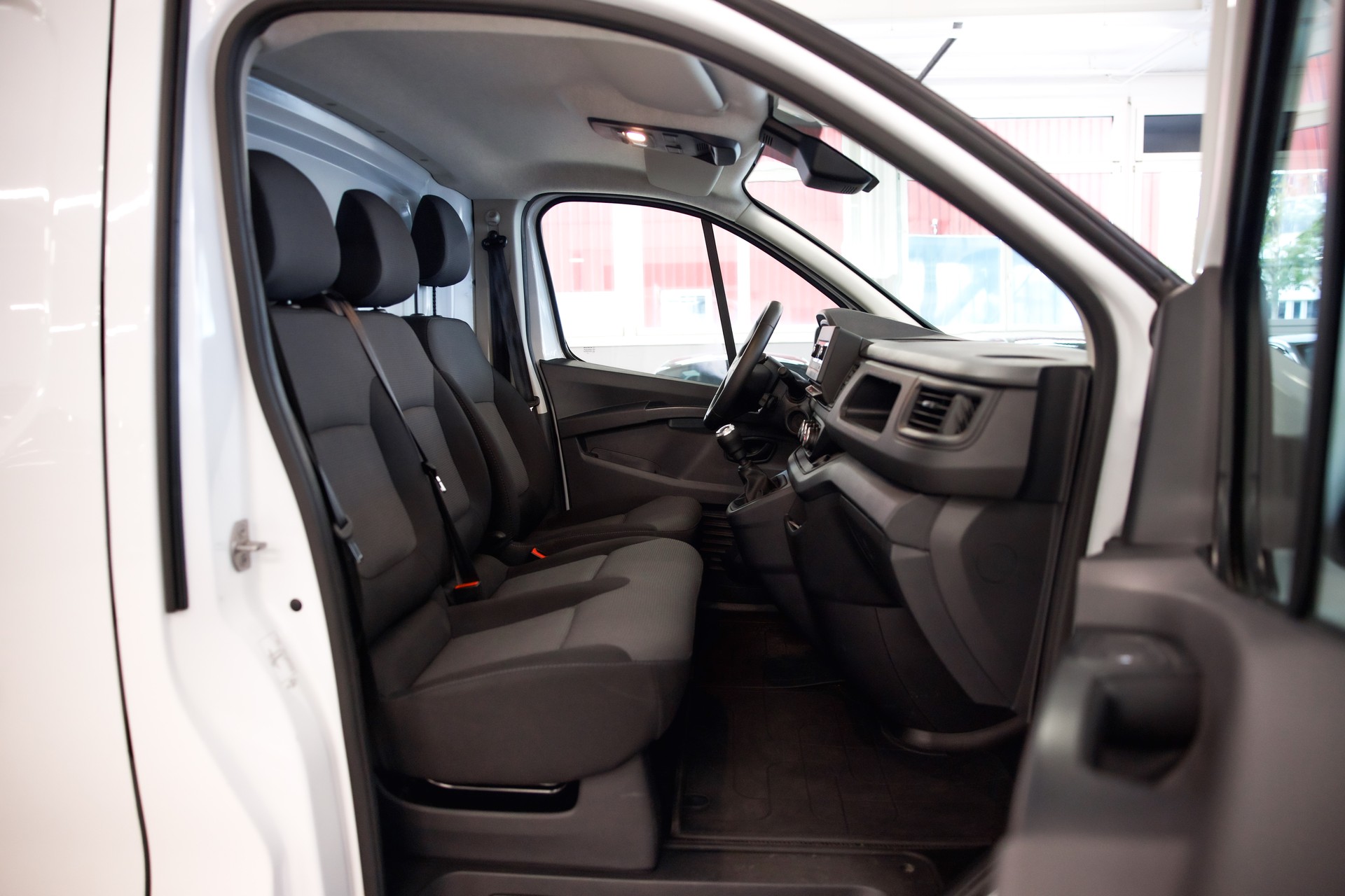 RENAULT Trafic 3.0t L1H1 2.0 dCi 110 Start-image-23