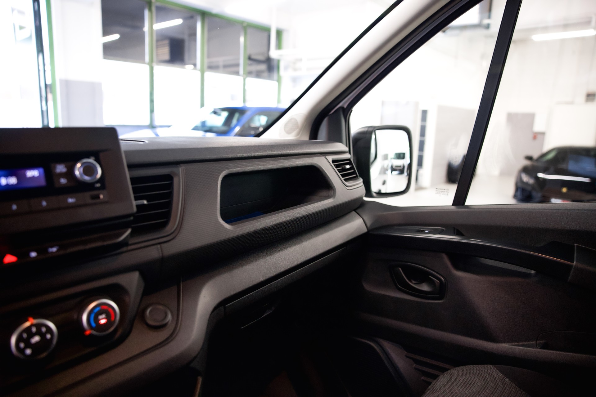 RENAULT Trafic 3.0t L1H1 2.0 dCi 110 Start-image-27