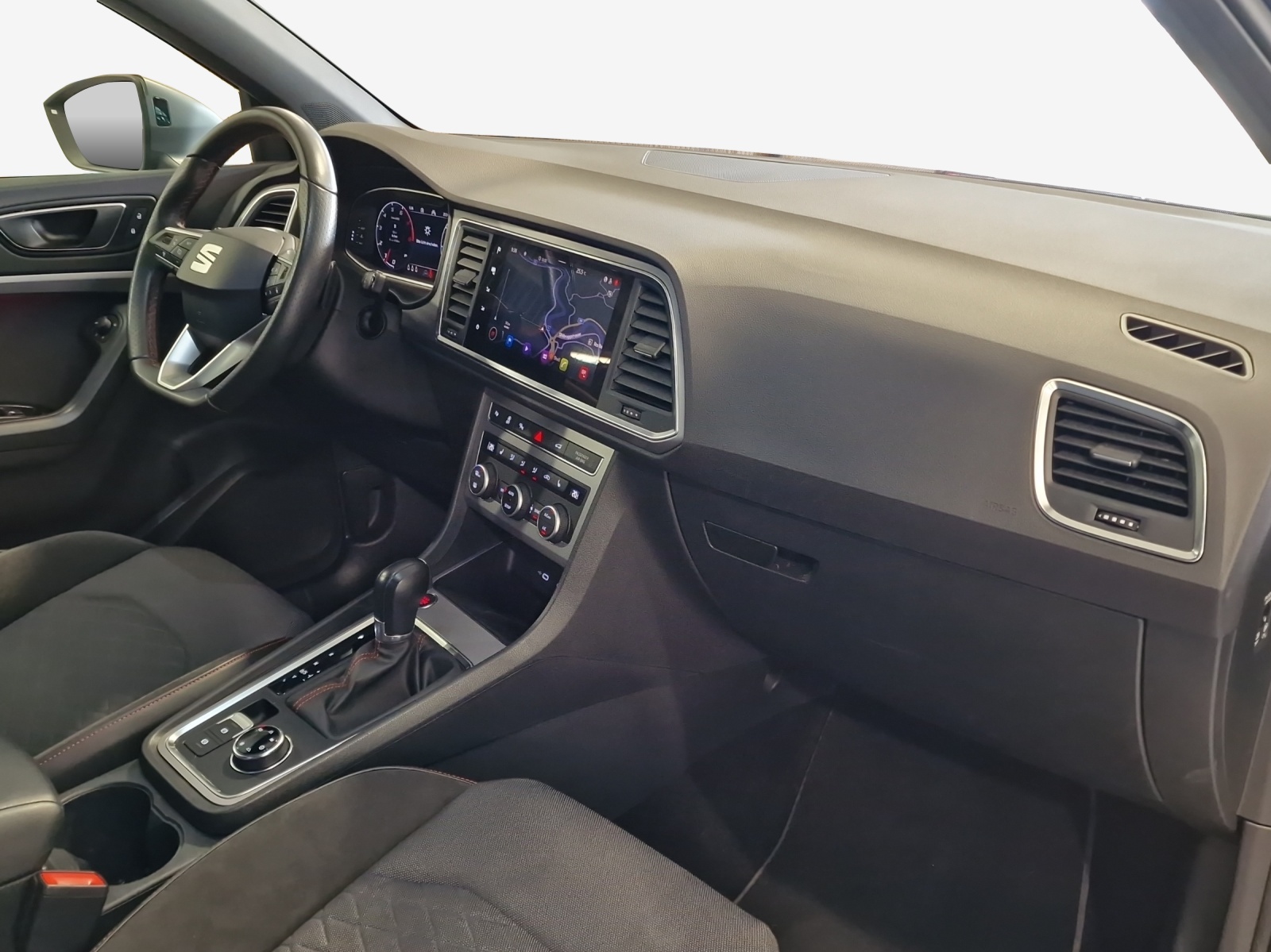 SEAT Ateca 2.0 TSI Hola FR 4Drive DSG-image-13