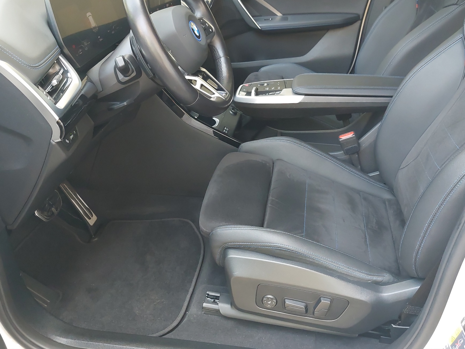 BMW X1 xDrive 25e M Sport-image-15