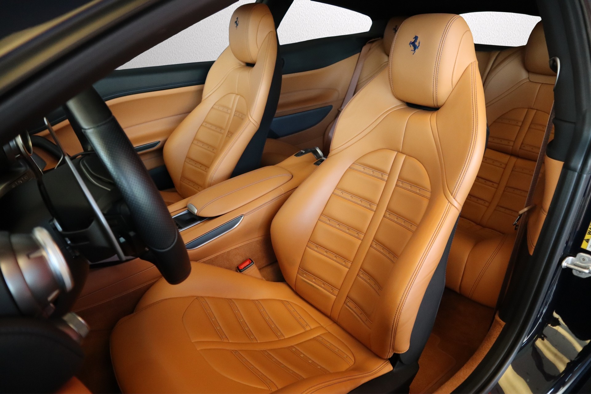 FERRARI GTC 4 Lusso-image-19