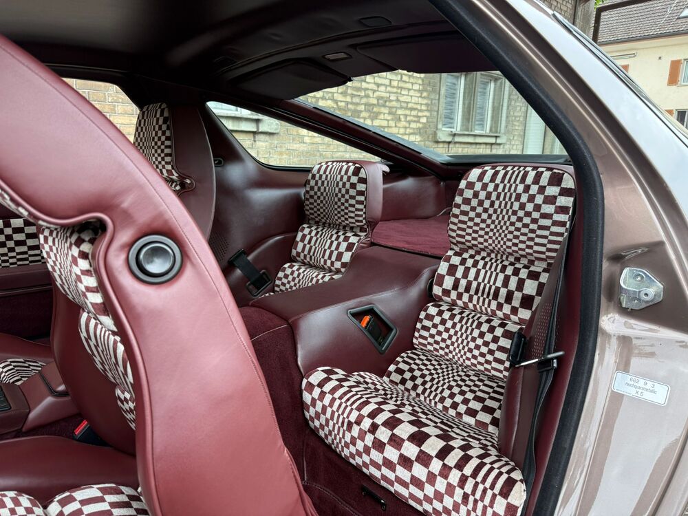 PORSCHE 928 S-image-7
