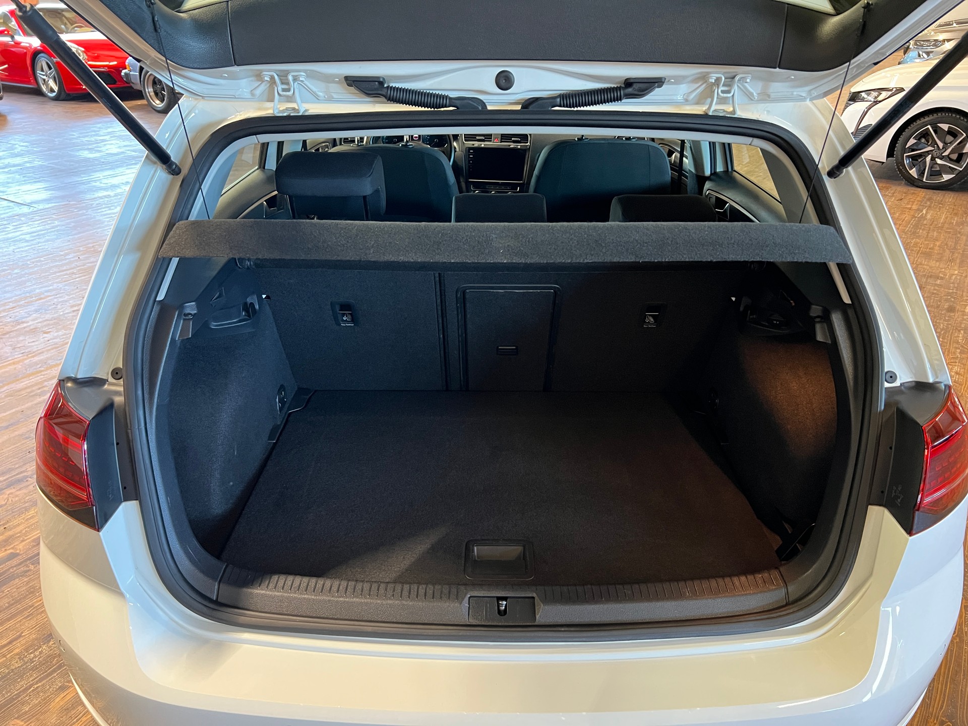 VW e-Golf-image-14
