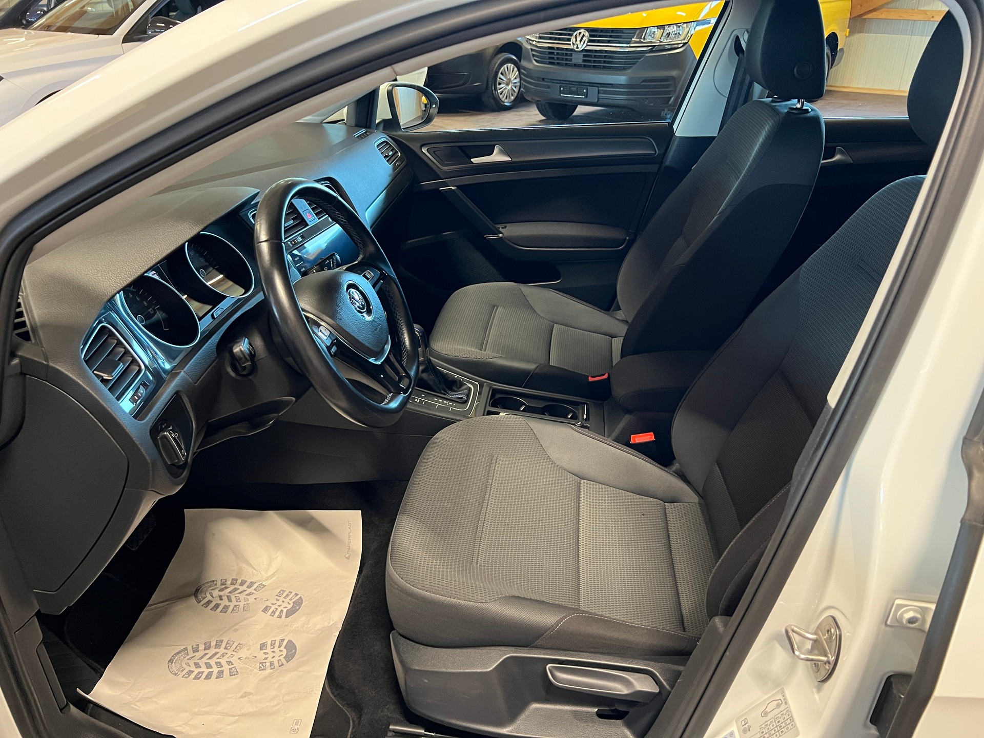 VW e-Golf-image-8