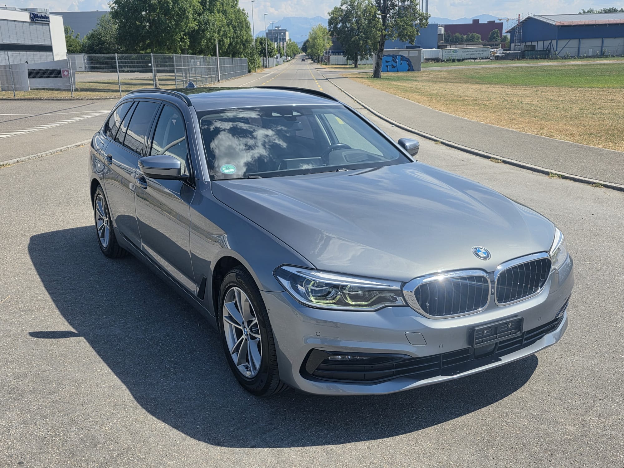 Car photo