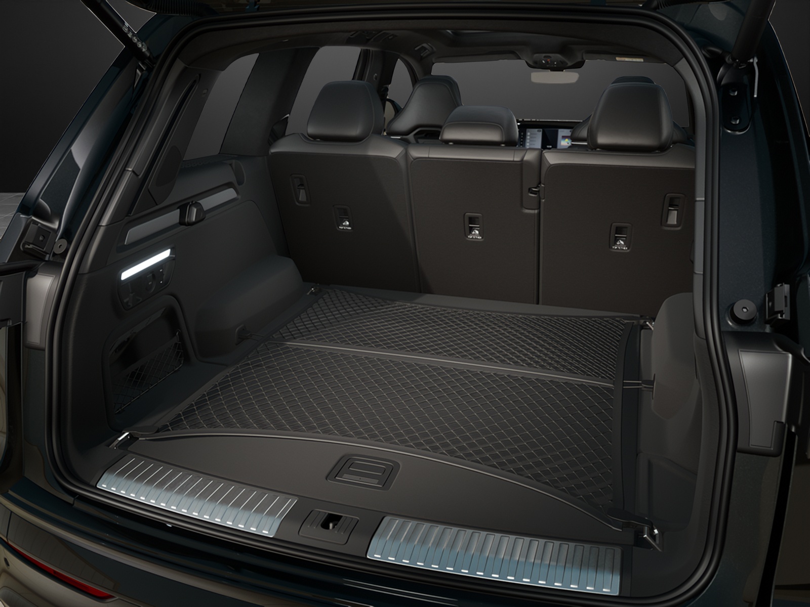 AUDI Q7 SUV TDI quattro 220 kW Signature Edition-image-7