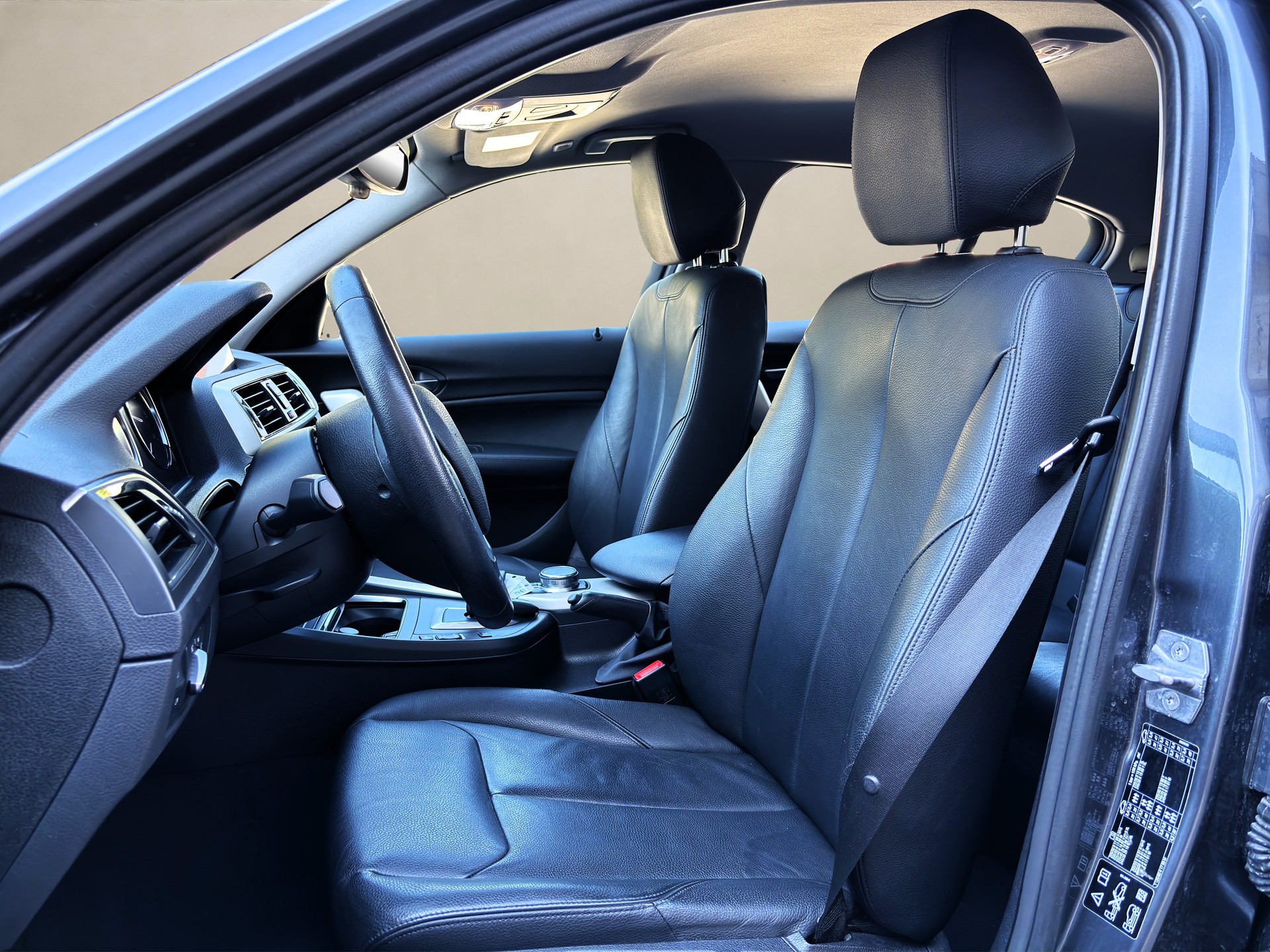 BMW 120d xDrive Steptronic ✅CH-Fahrzeug & 8-fach bereift auf ALU✅-image-8