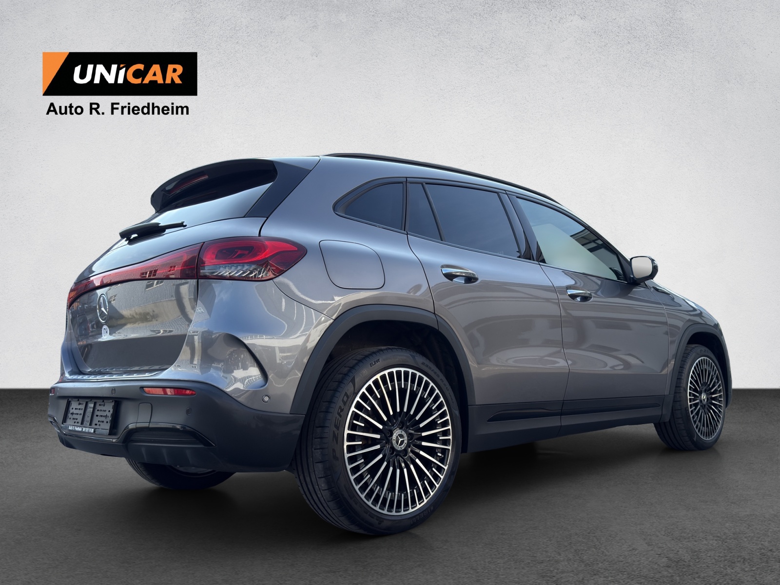 MERCEDES-BENZ EQA 250 AMG Line-image-6