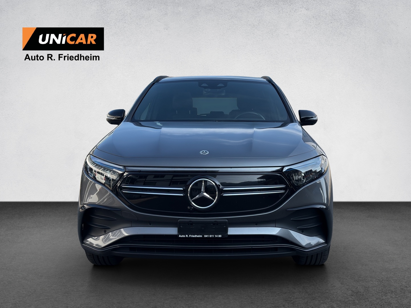MERCEDES-BENZ EQA 250 AMG Line-showroom-element-1