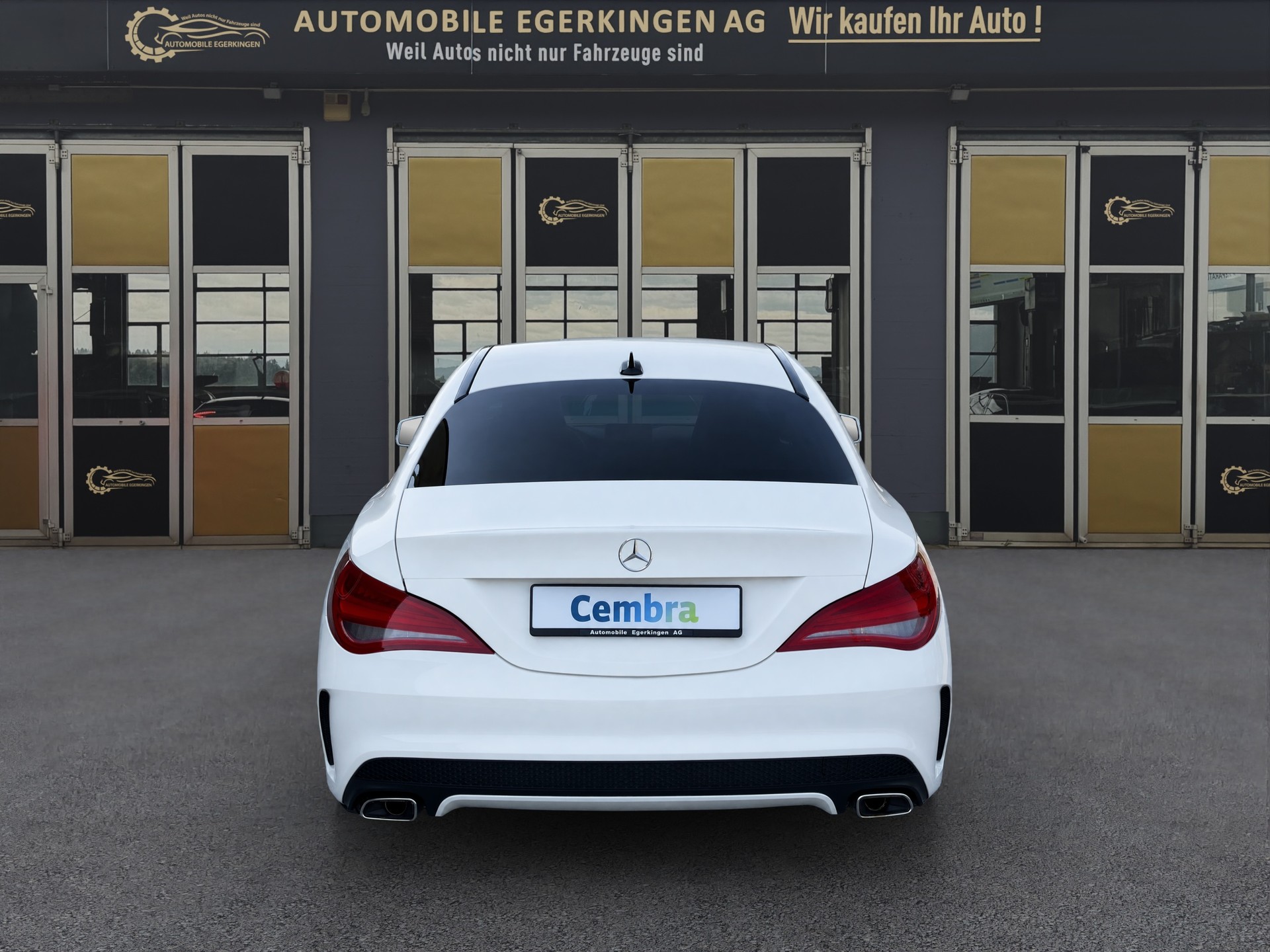 MERCEDES-BENZ CLA 200 CDI AMG Line-image-5
