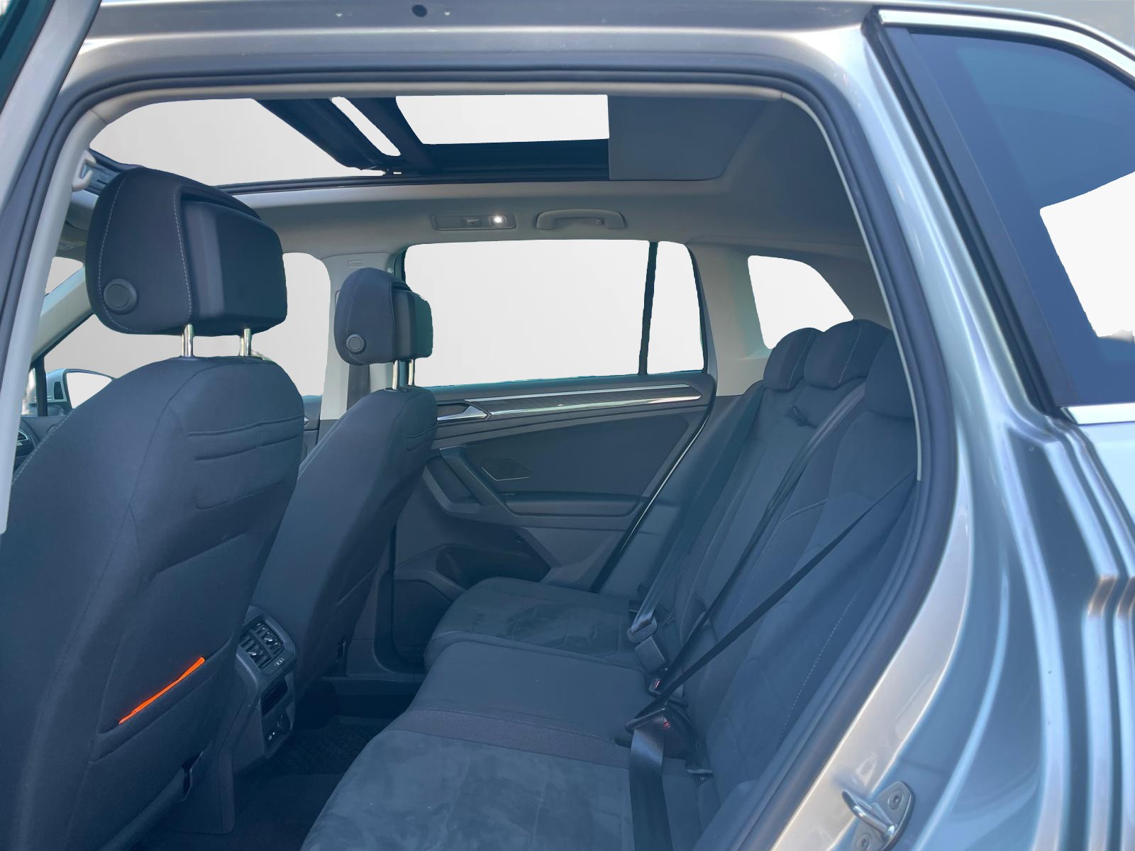 VW Tiguan 1.4TSI PHEV Elegance DSG-image-6