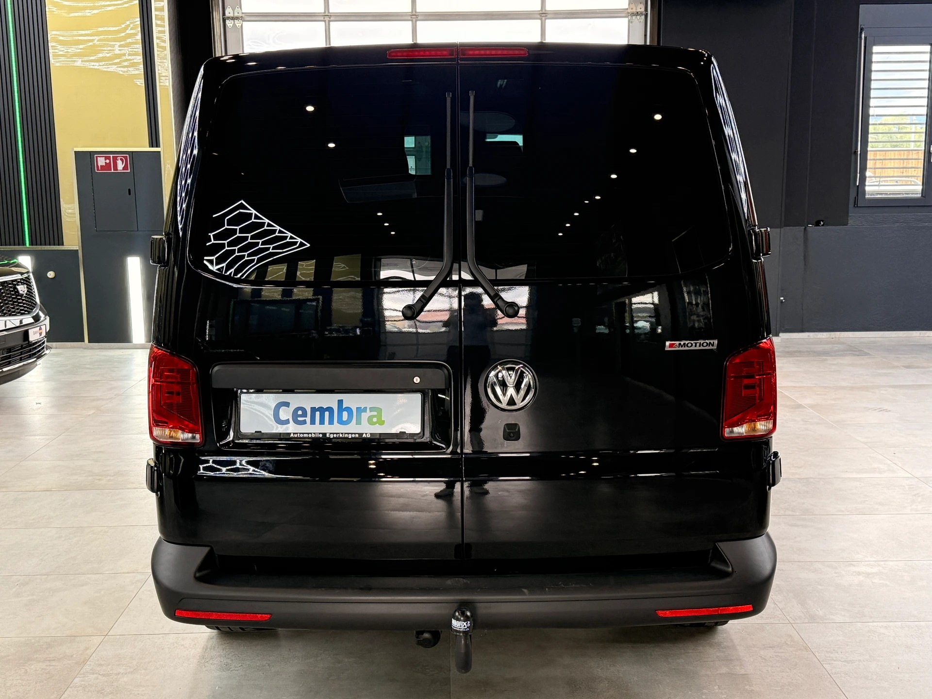 VW T6.1 2.0 TDI 4Motion DSG-image-5