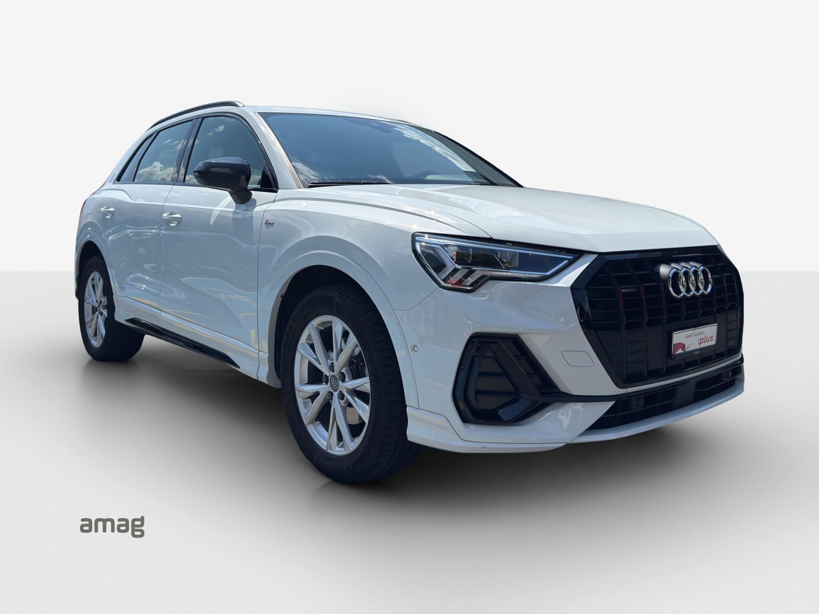 AUDI Q3 35 TDI S line quattro S-tronic-image-5