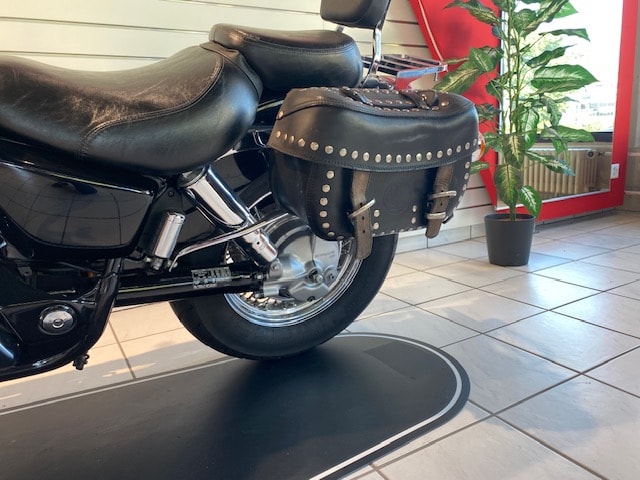 HONDA VT 1100 C2 S-W Shadow-image-7