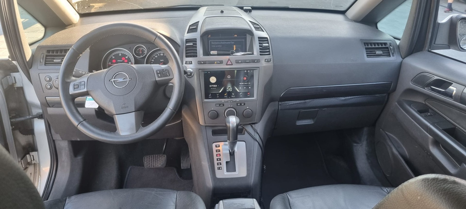 OPEL Zafira 1.9 CDTI Enjoy Automatic-image-7
