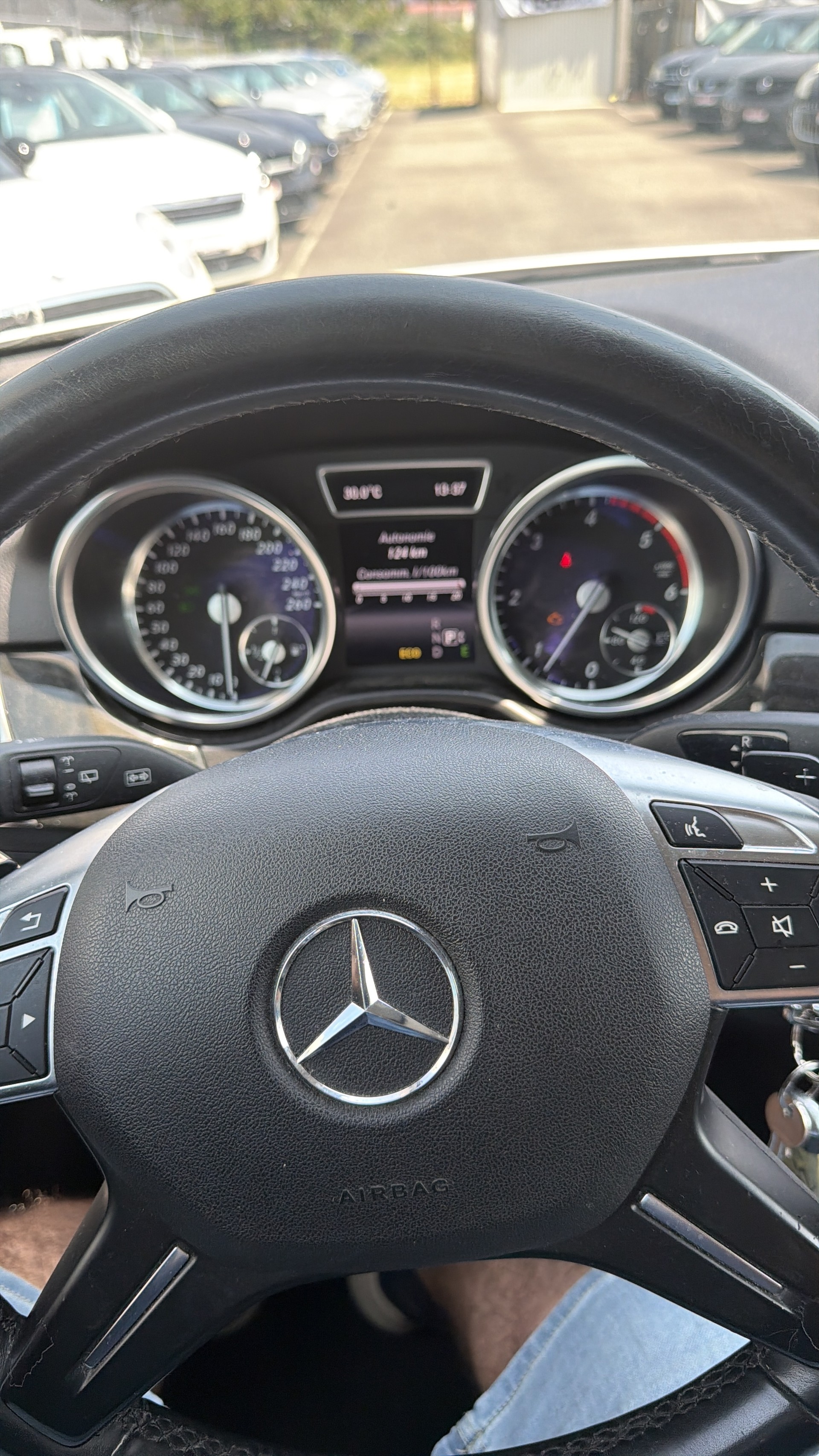 MERCEDES-BENZ ML 350 BlueTEC 4Matic 7G-Tronic-image-7