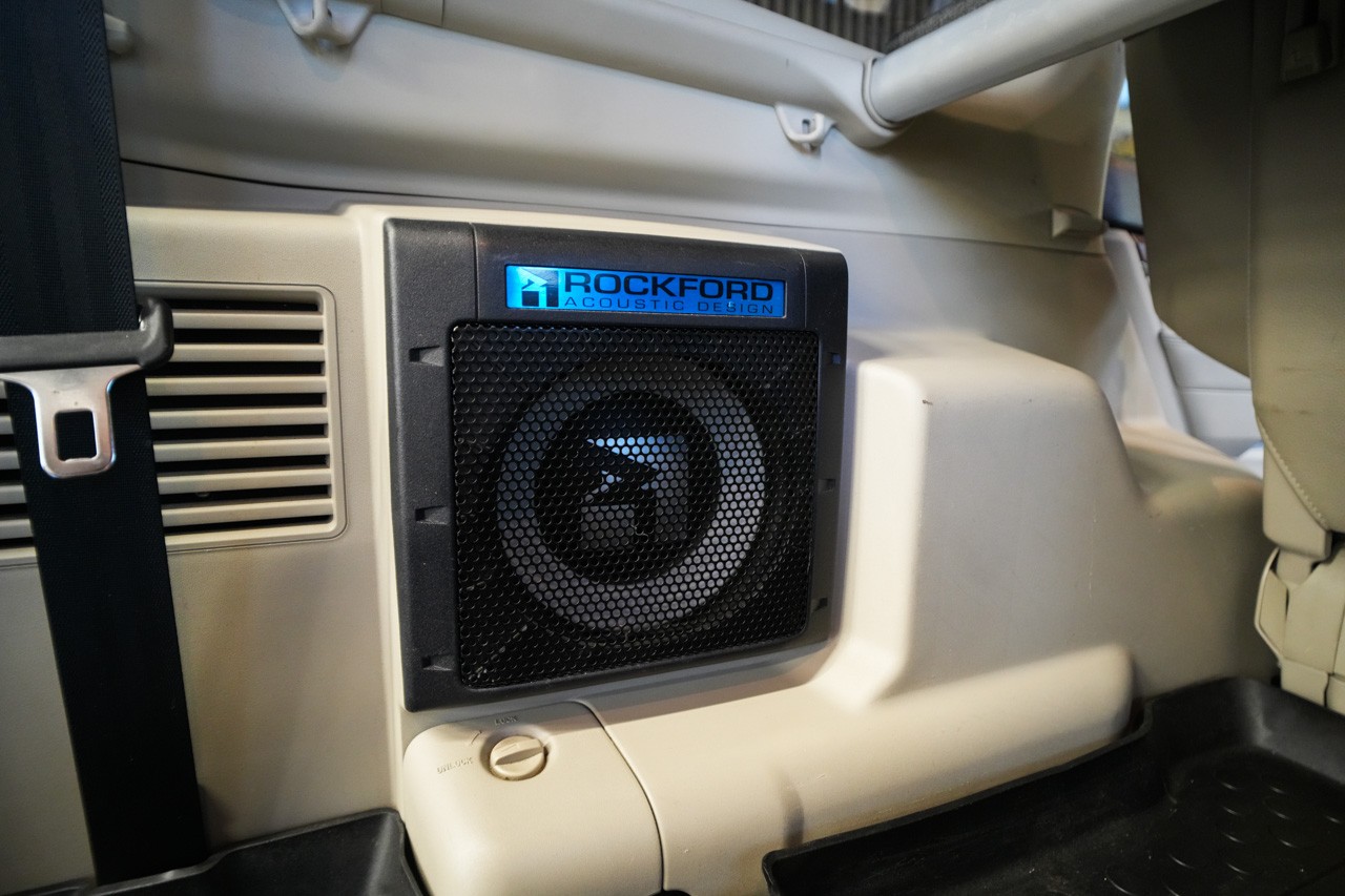 MITSUBISHI Pajero 3.2 DI-D Intense Automatic-image-32