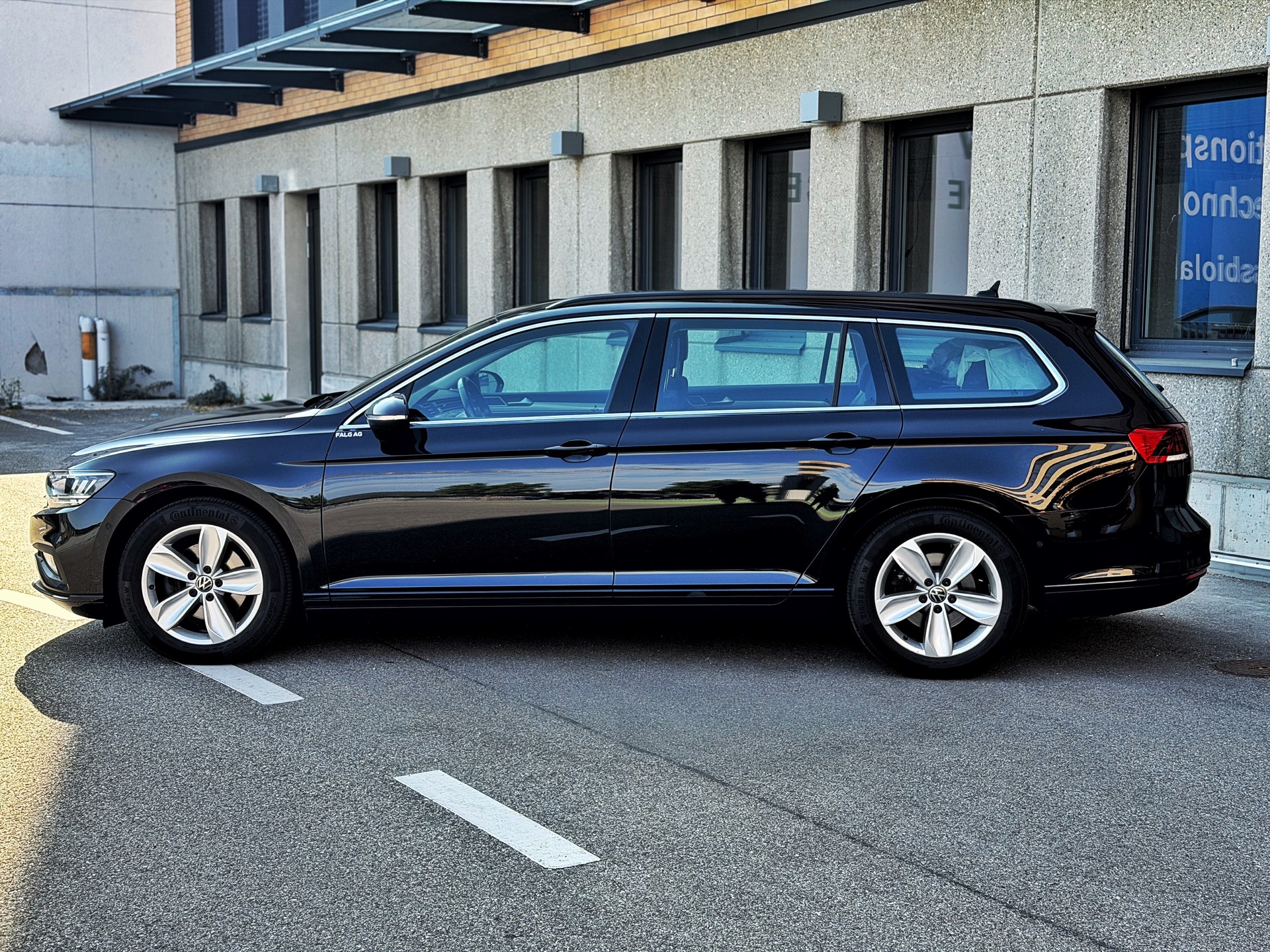 VW Passat 2.0 TDI BMT Business 4Motion DSG-image-1