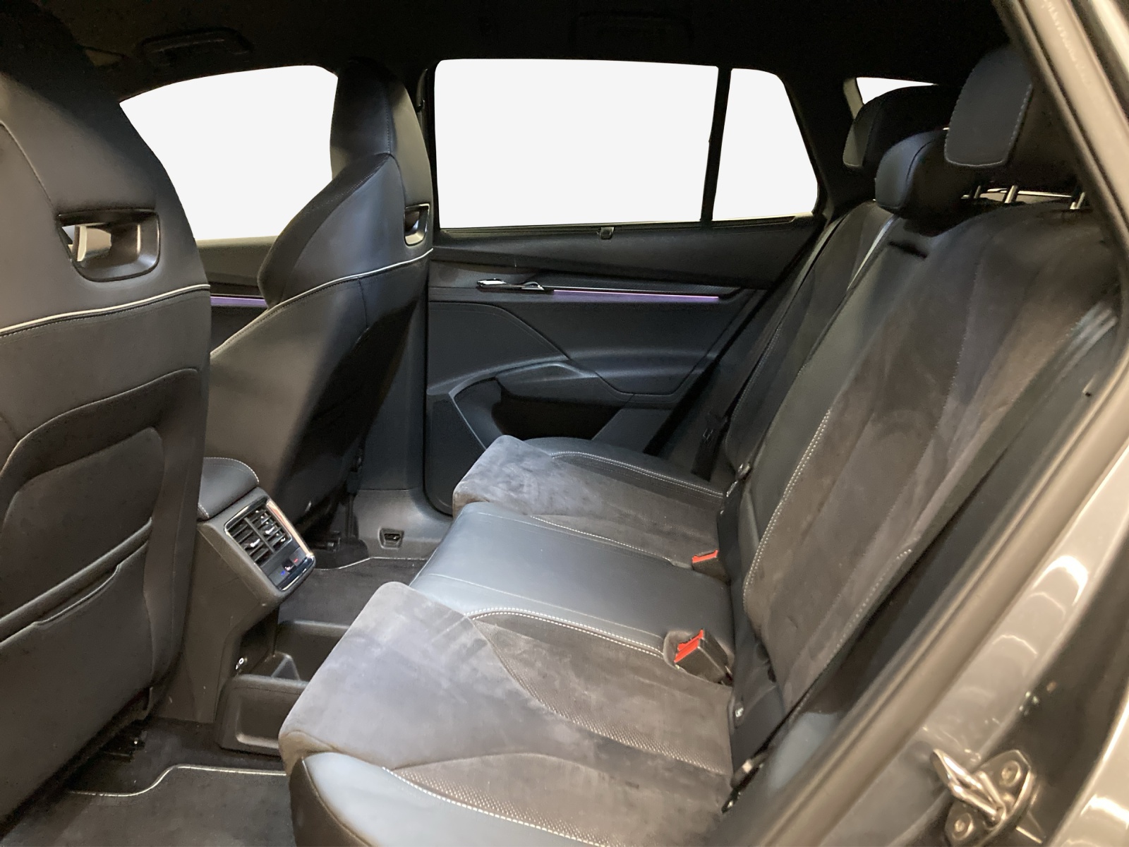 SKODA Enyaq iV 80x SportLine-image-11