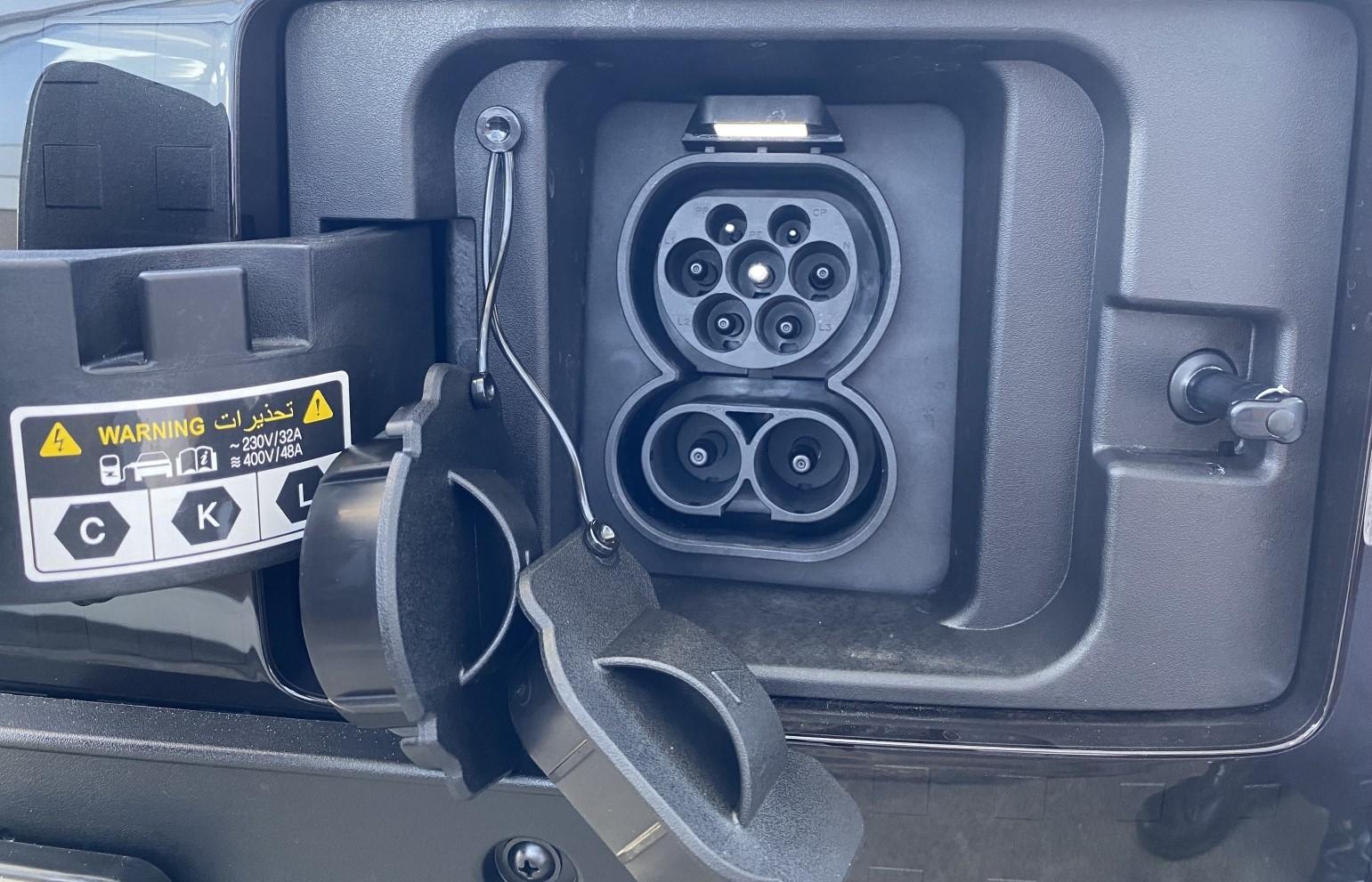 HYUNDAI Inster 49 kWh Electric Amplia-image-5