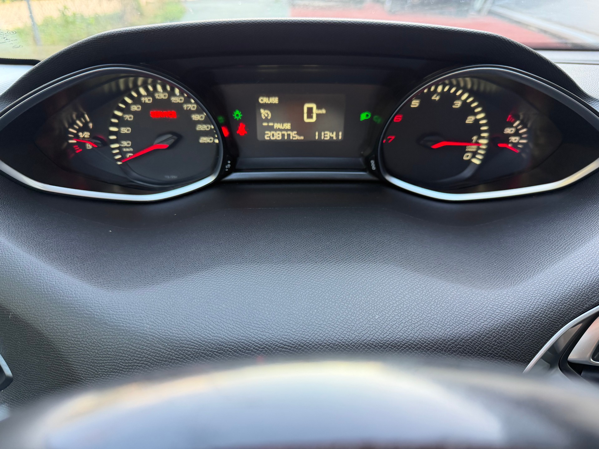 PEUGEOT 308 1.2 THP GT Line-image-6