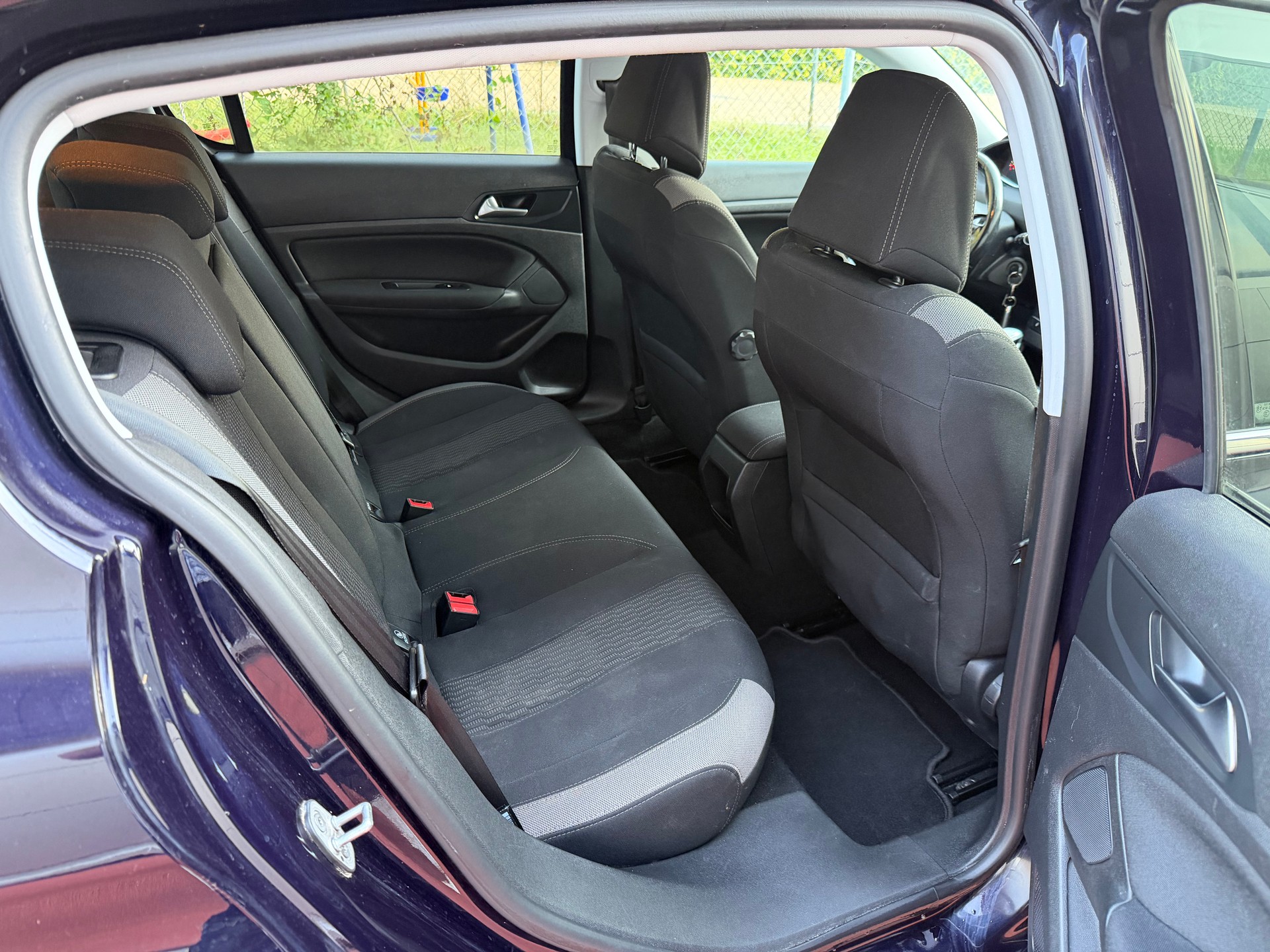 PEUGEOT 308 1.2 THP GT Line-image-11