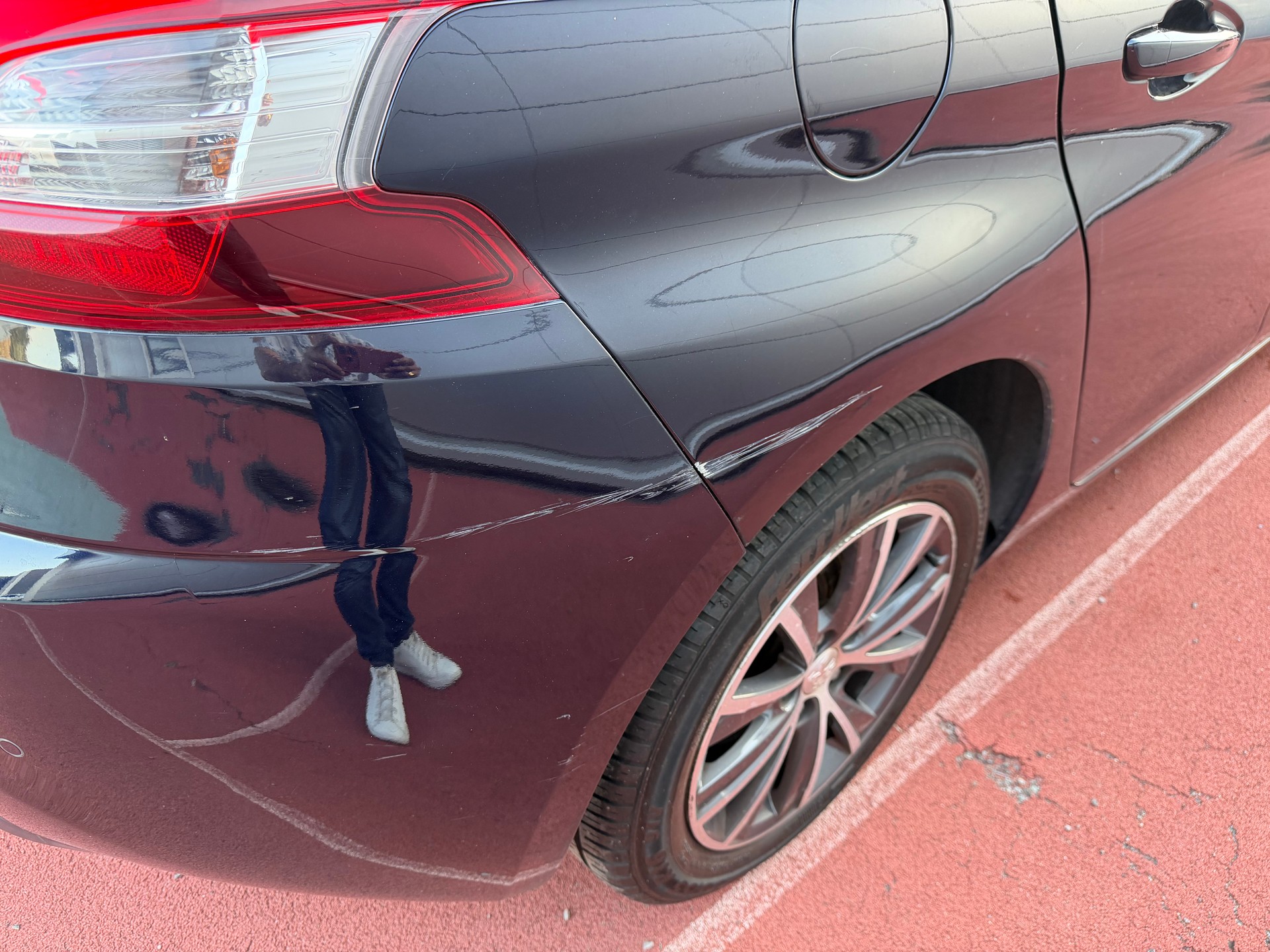 PEUGEOT 308 1.2 THP GT Line-image-14
