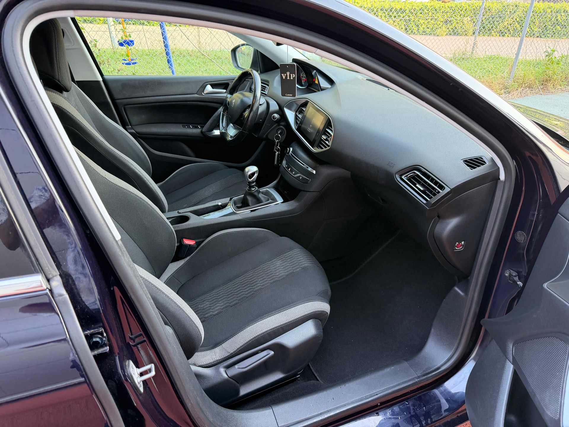 PEUGEOT 308 1.2 THP GT Line-image-9