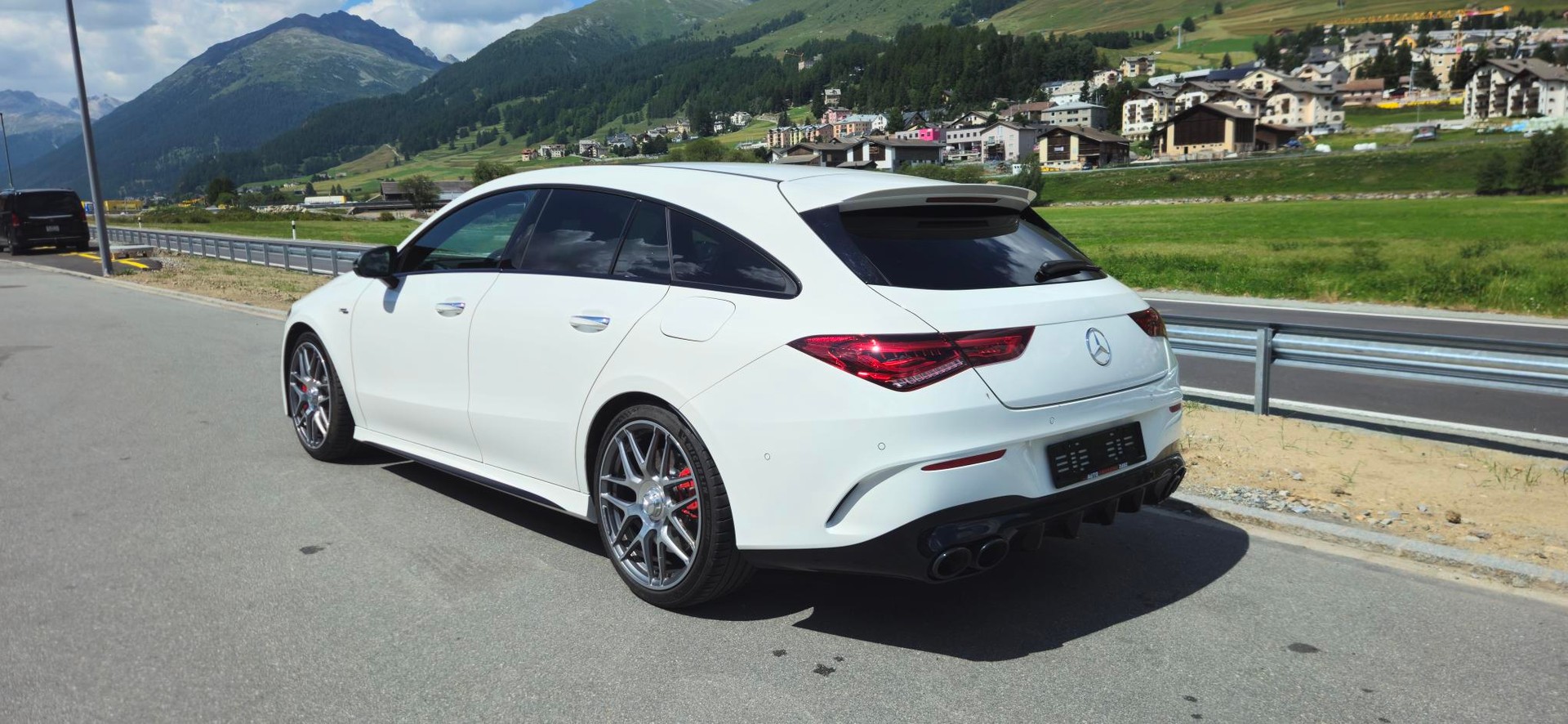 MERCEDES-BENZ CLA Shooting Brake 45 S AMG 4Matic+ 8G-DCT-image-2