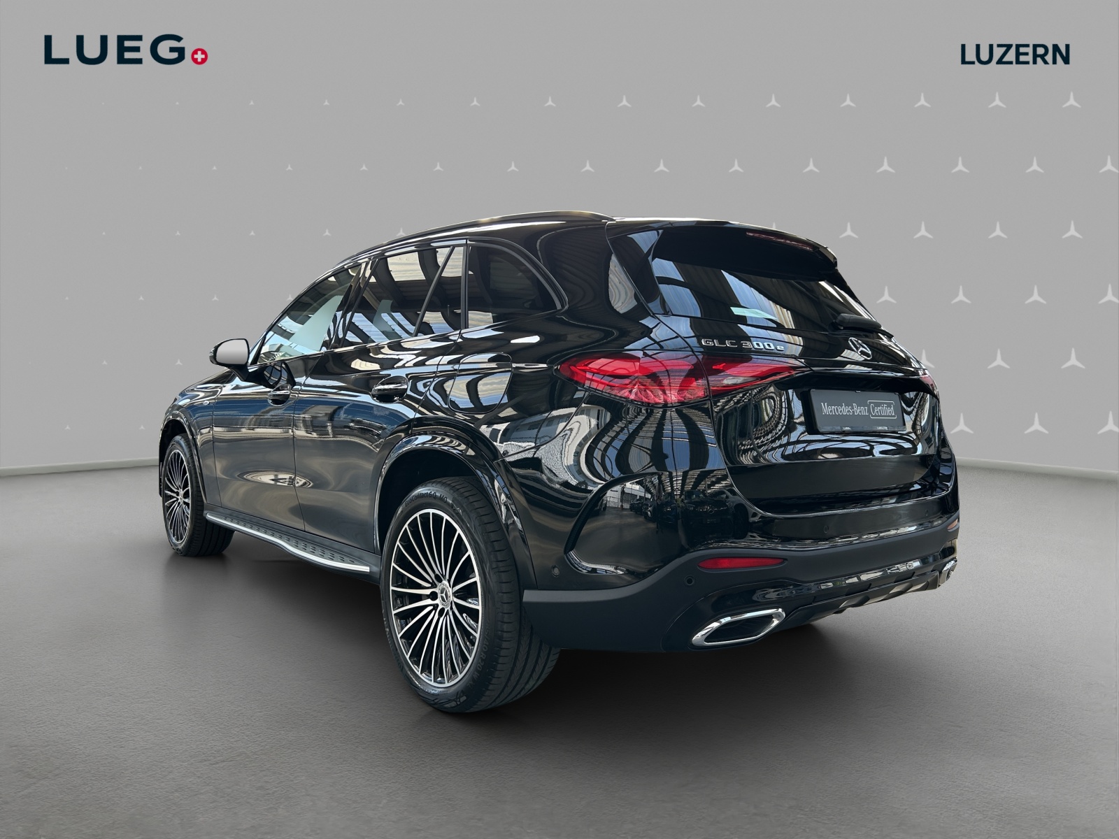 MERCEDES-BENZ GLC 300 e 4Matic 9G-Tronic-image-2