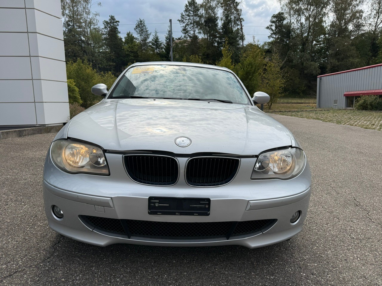 BMW 120i-image-0