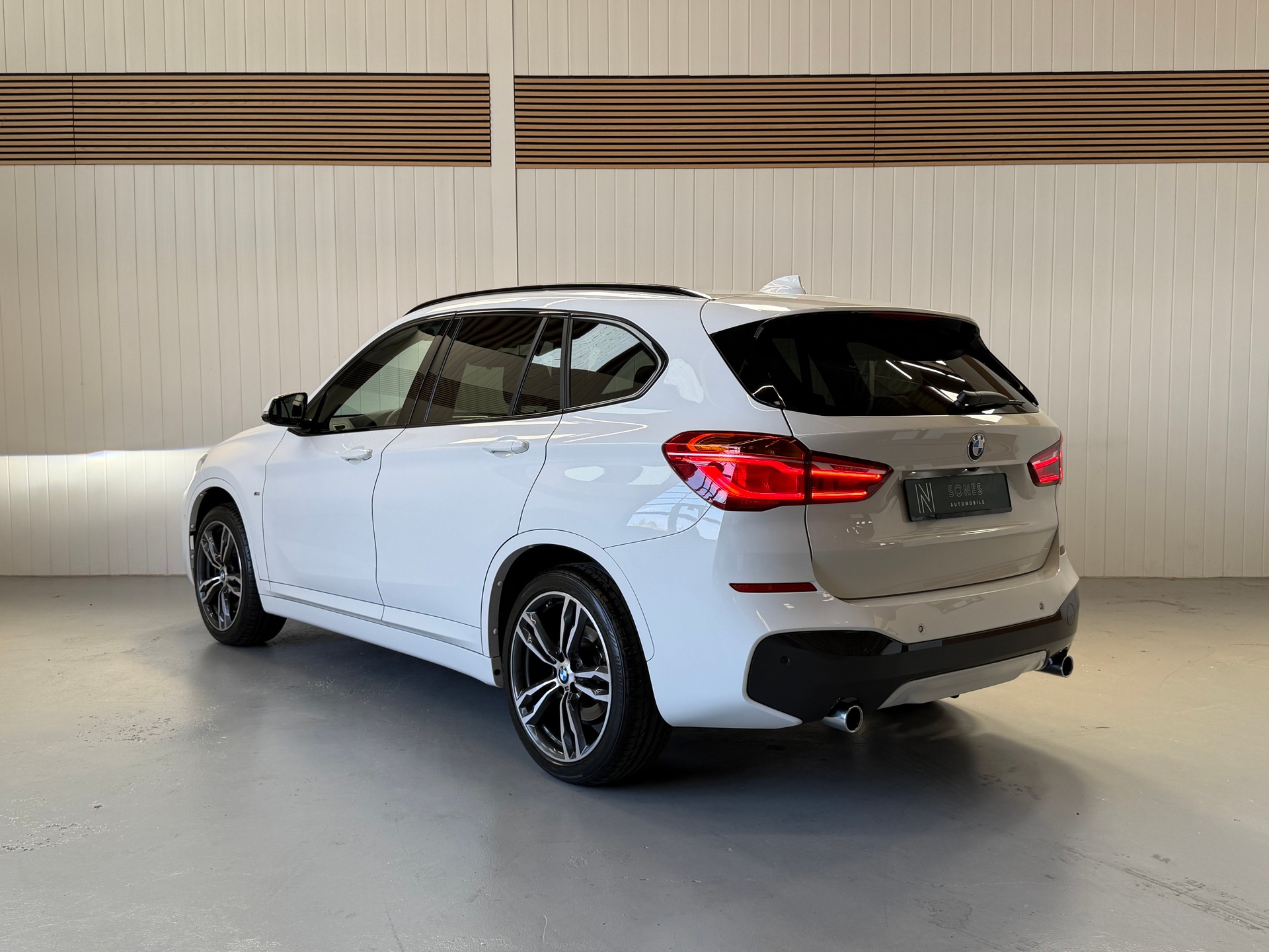 BMW X1 xDrive 20d M Sport Steptronic AHK frisch ab Service & MFK-image-2