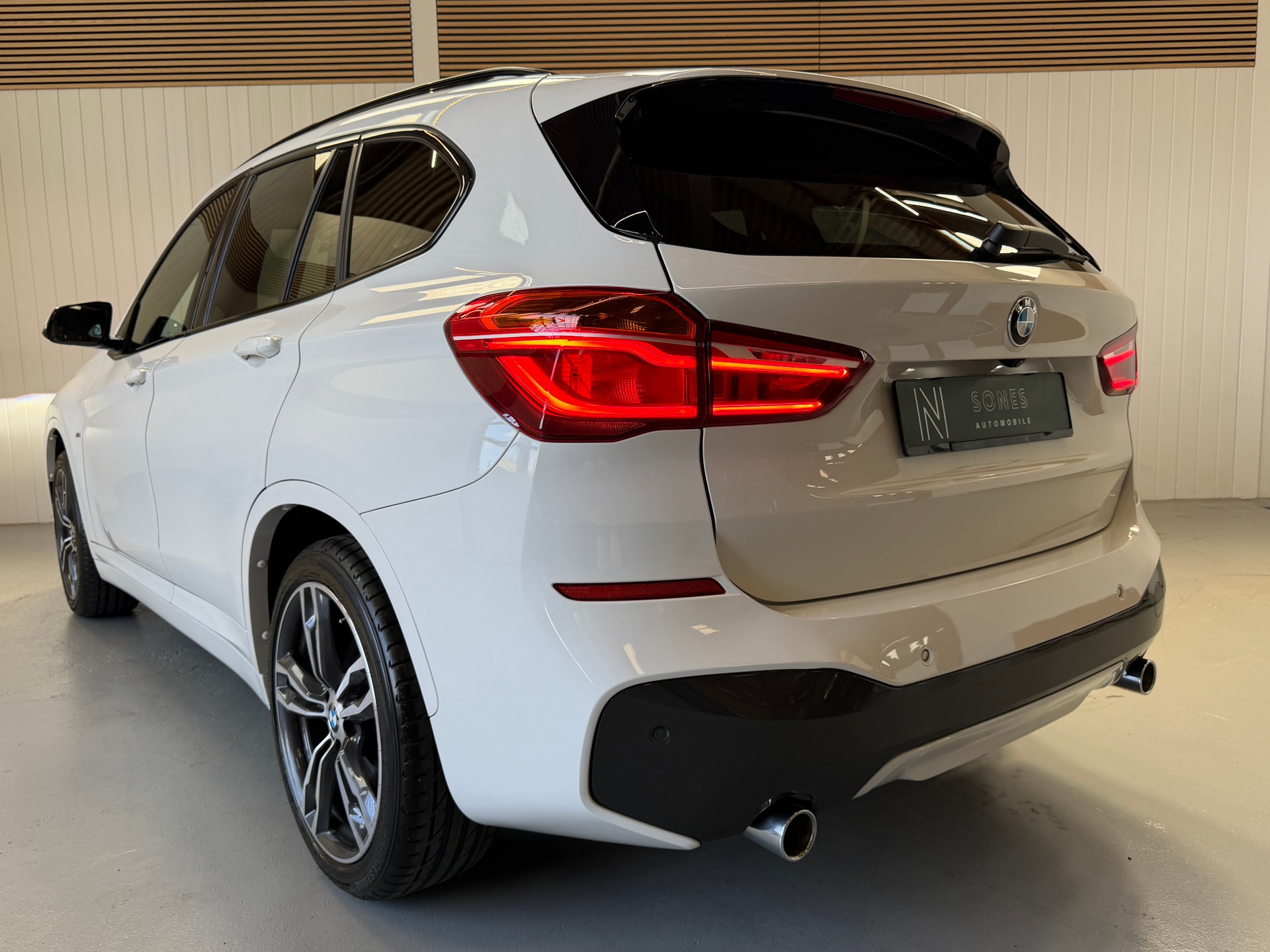 BMW X1 xDrive 20d M Sport Steptronic AHK frisch ab Service & MFK-image-21