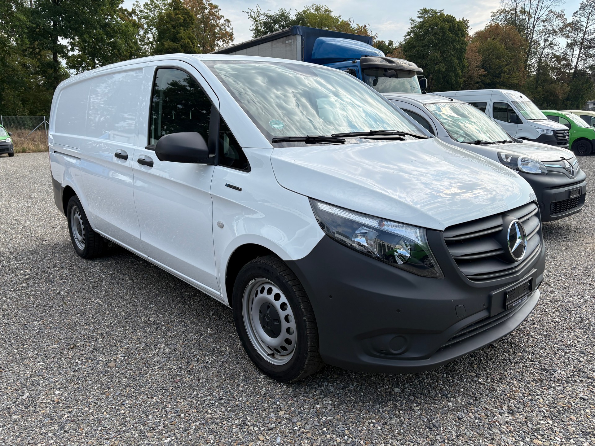 MERCEDES-BENZ eVito 112 Lang-image-0