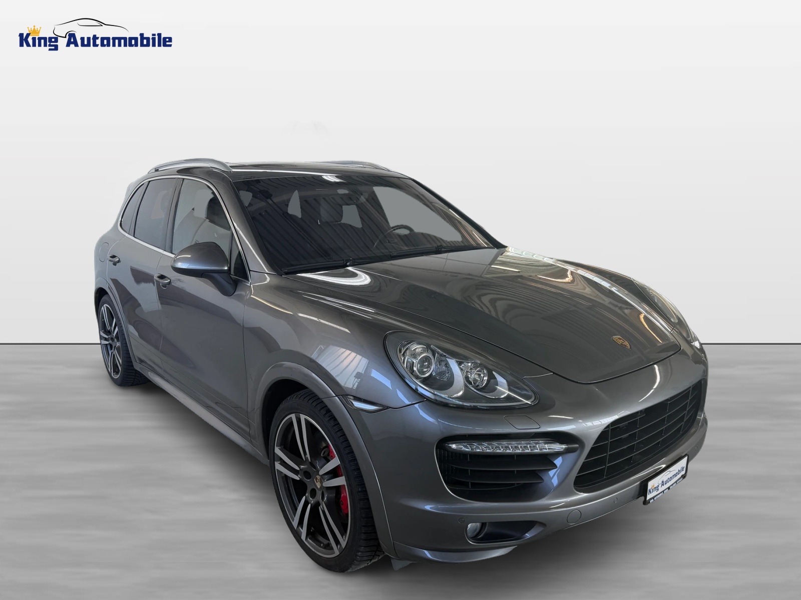 PORSCHE Cayenne Turbo | MFK 10.2024 | AHK 3.5t. | Remus Abgasanlage-image-0