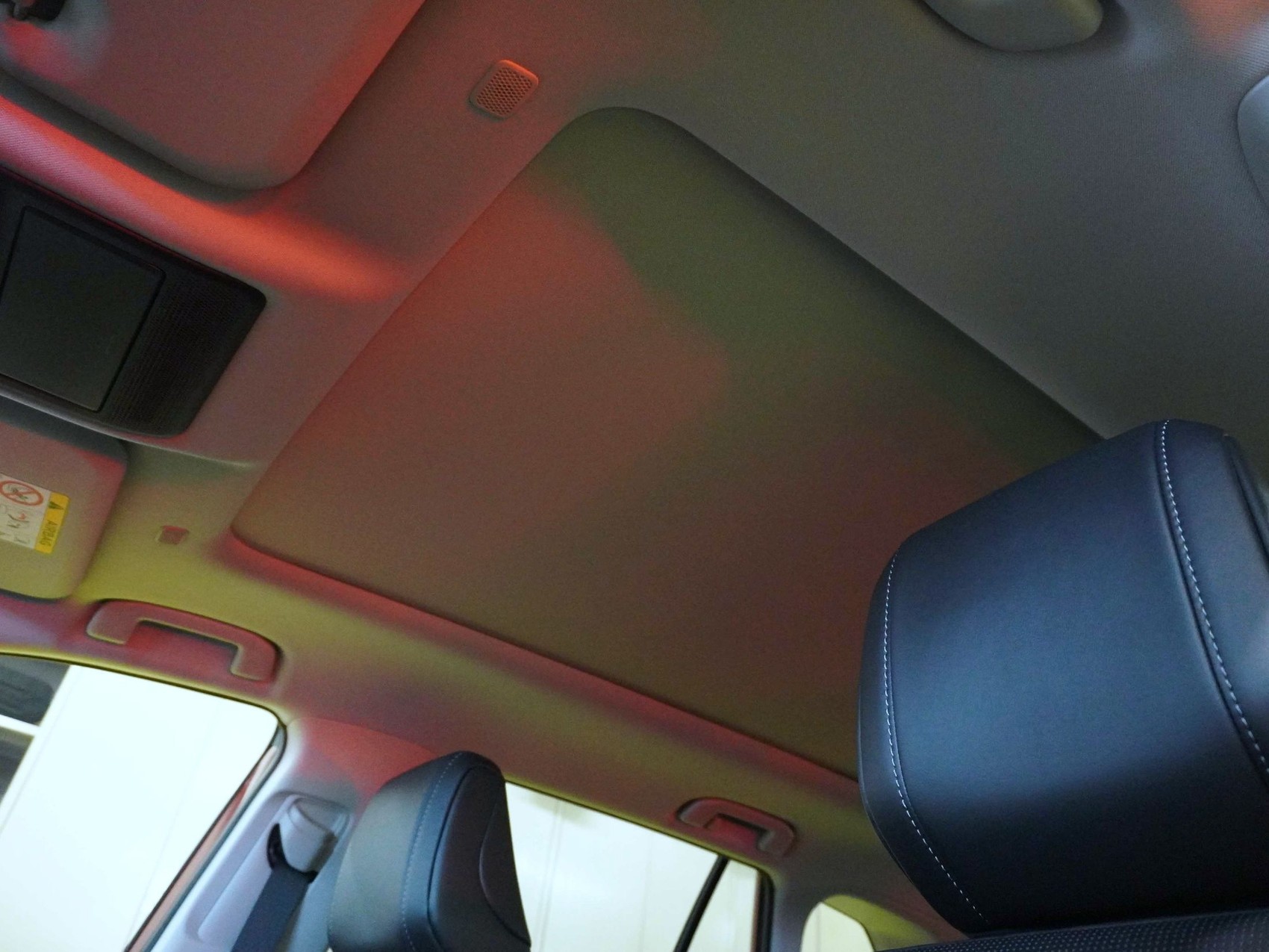 TOYOTA RAV4 2.5 HEV Premium-image-24