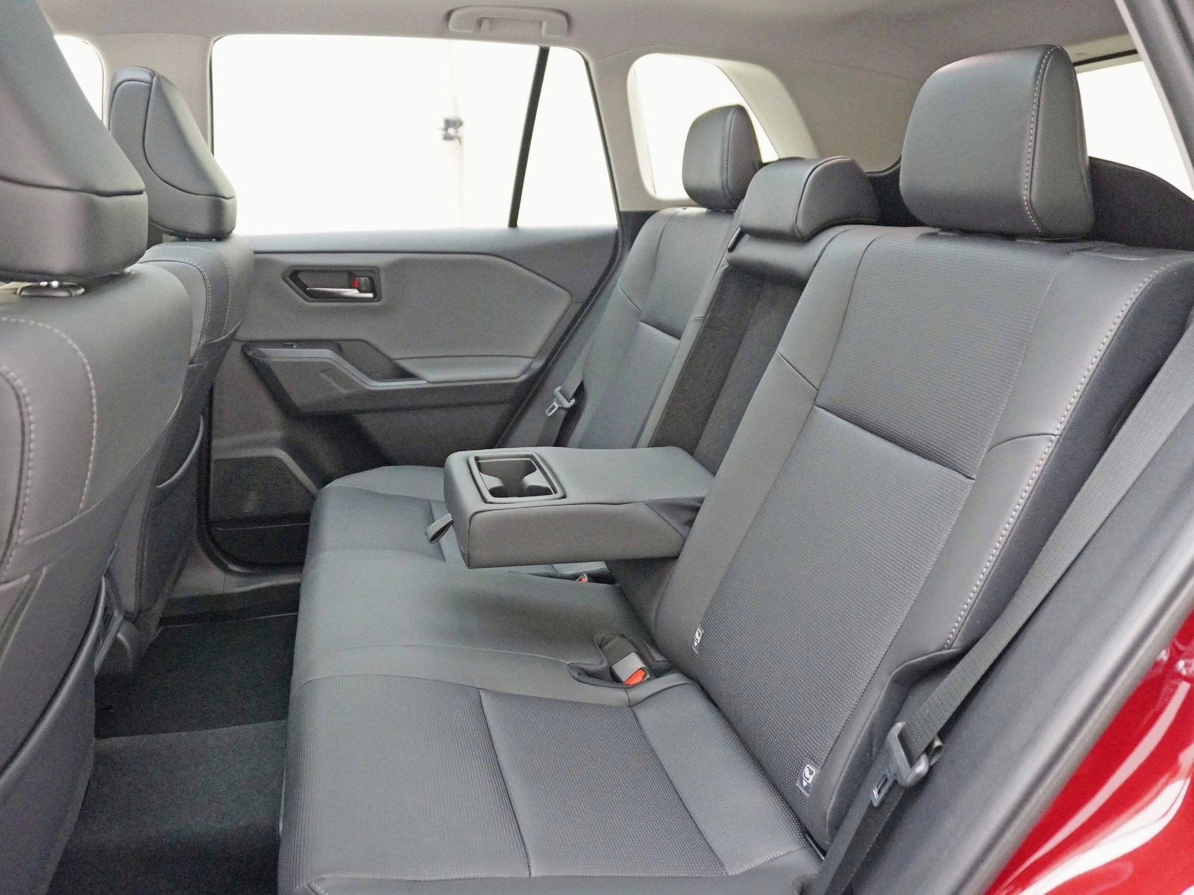 TOYOTA RAV4 2.5 HEV Premium-image-25