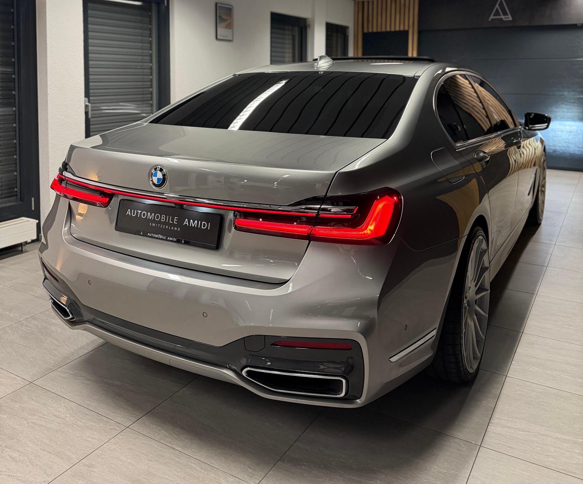 BMW BMW 730d xDrive 48V M Sport Steptronic | 1. Hand | Liebhaberfahrzeug | Exklusiv ausgestattet-image-4