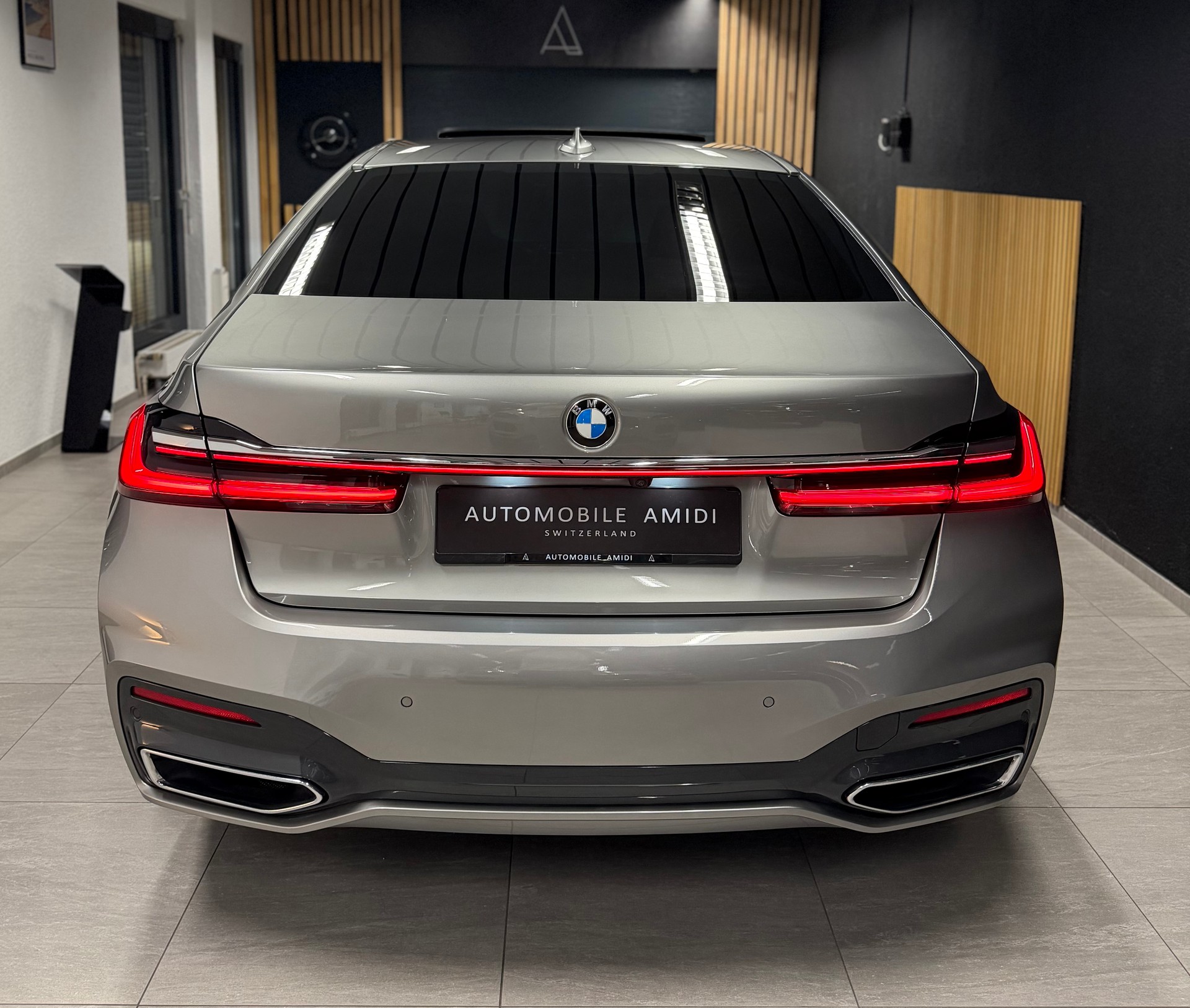 BMW BMW 730d xDrive 48V M Sport Steptronic | 1. Hand | Liebhaberfahrzeug | Exklusiv ausgestattet-showroom-element-3