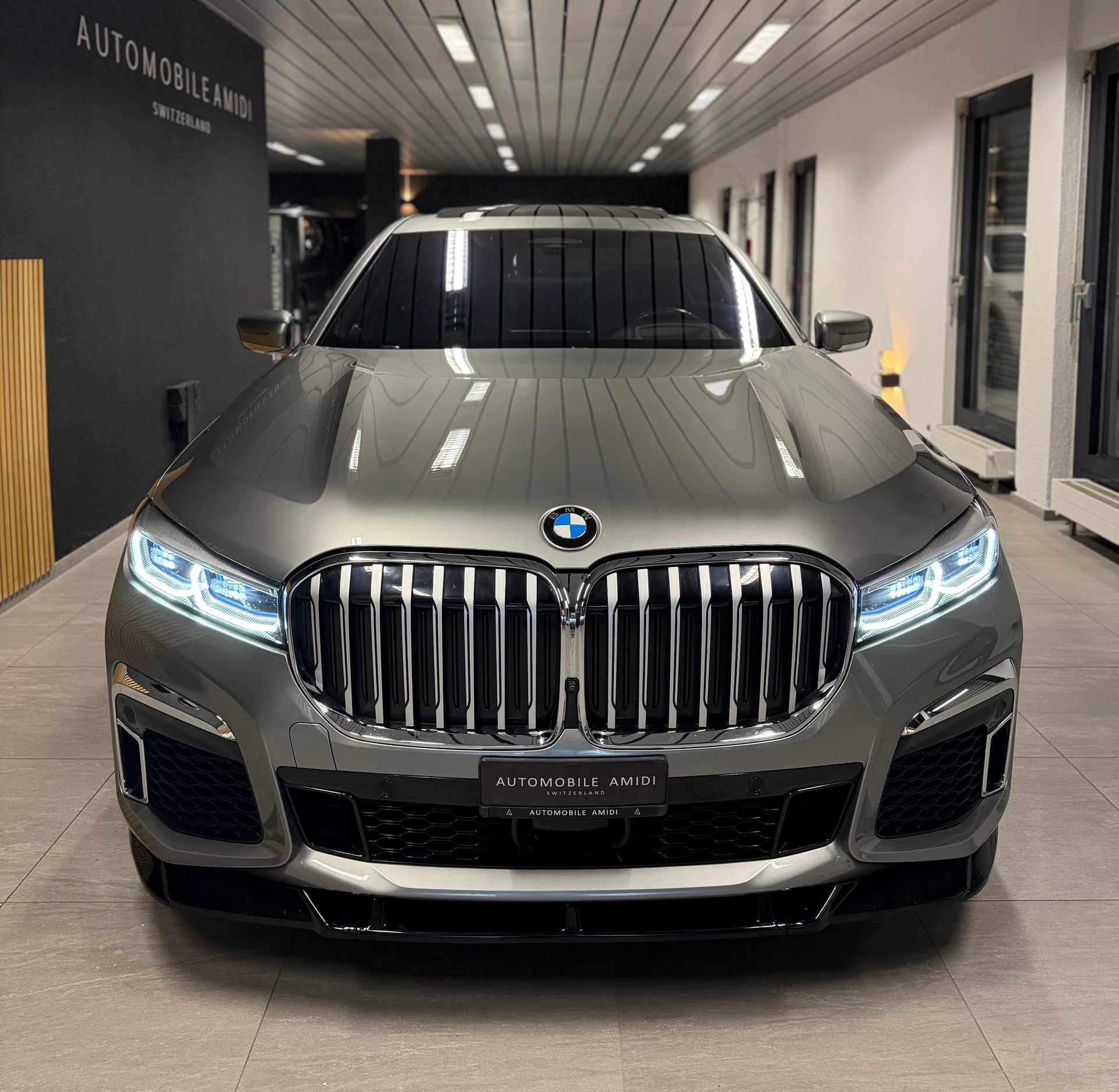 BMW BMW 730d xDrive 48V M Sport Steptronic | 1. Hand | Liebhaberfahrzeug | Exklusiv ausgestattet-showroom-element-1