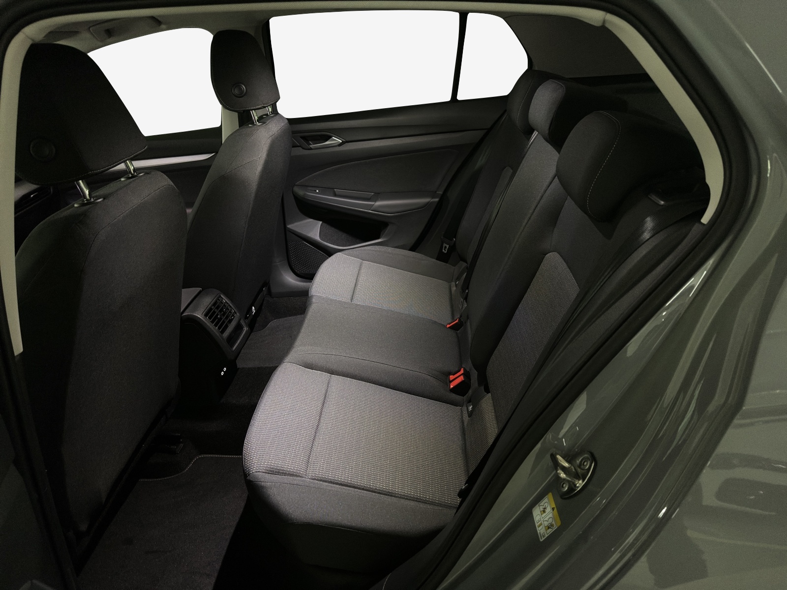 VW Golf 1.5 e TSI mHEV Value DSG-image-11
